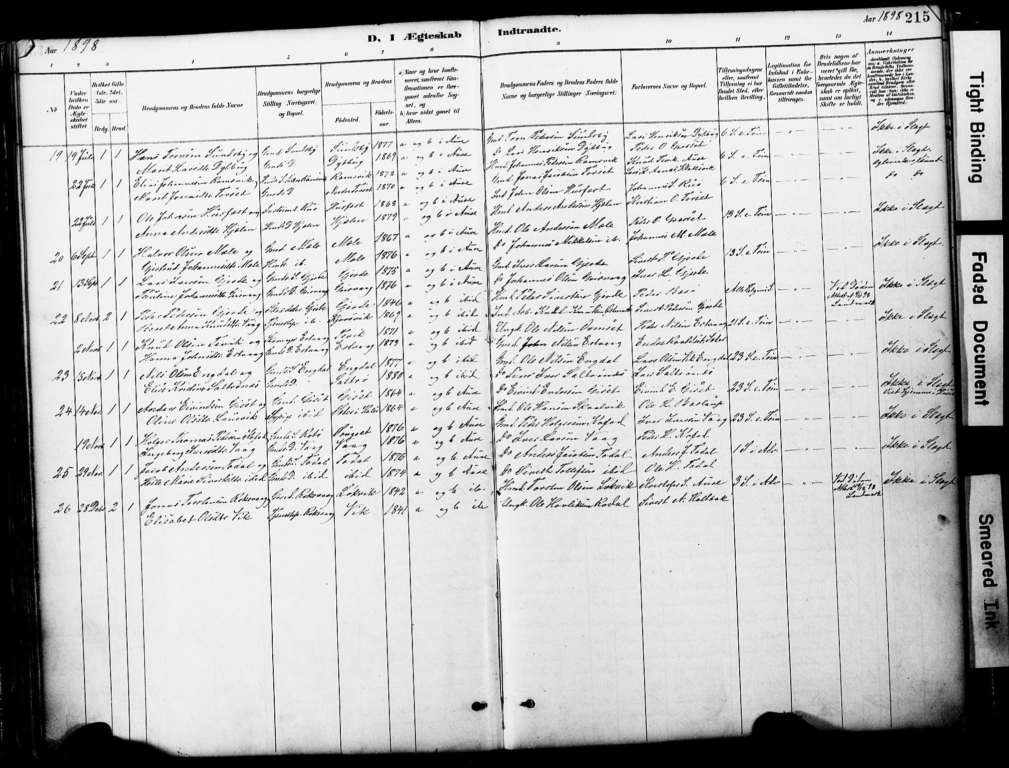 Ministerialprotokoller, klokkerbøker og fødselsregistre - Møre og Romsdal, AV/SAT-A-1454/578/L0907: Parish register (official) no. 578A06, 1887-1904, p. 215