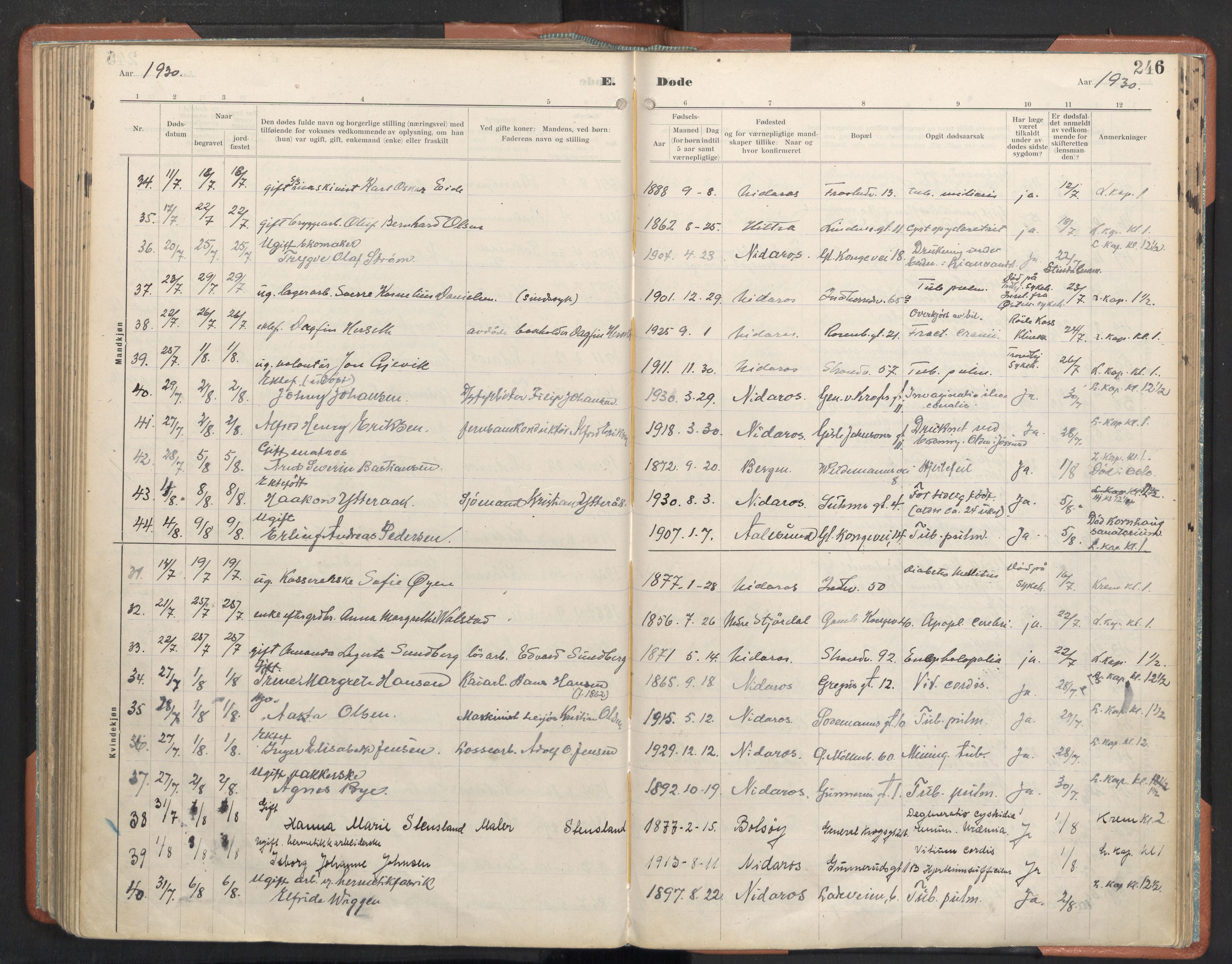 Ministerialprotokoller, klokkerbøker og fødselsregistre - Sør-Trøndelag, SAT/A-1456/605/L0245: Parish register (official) no. 605A07, 1916-1938, p. 246