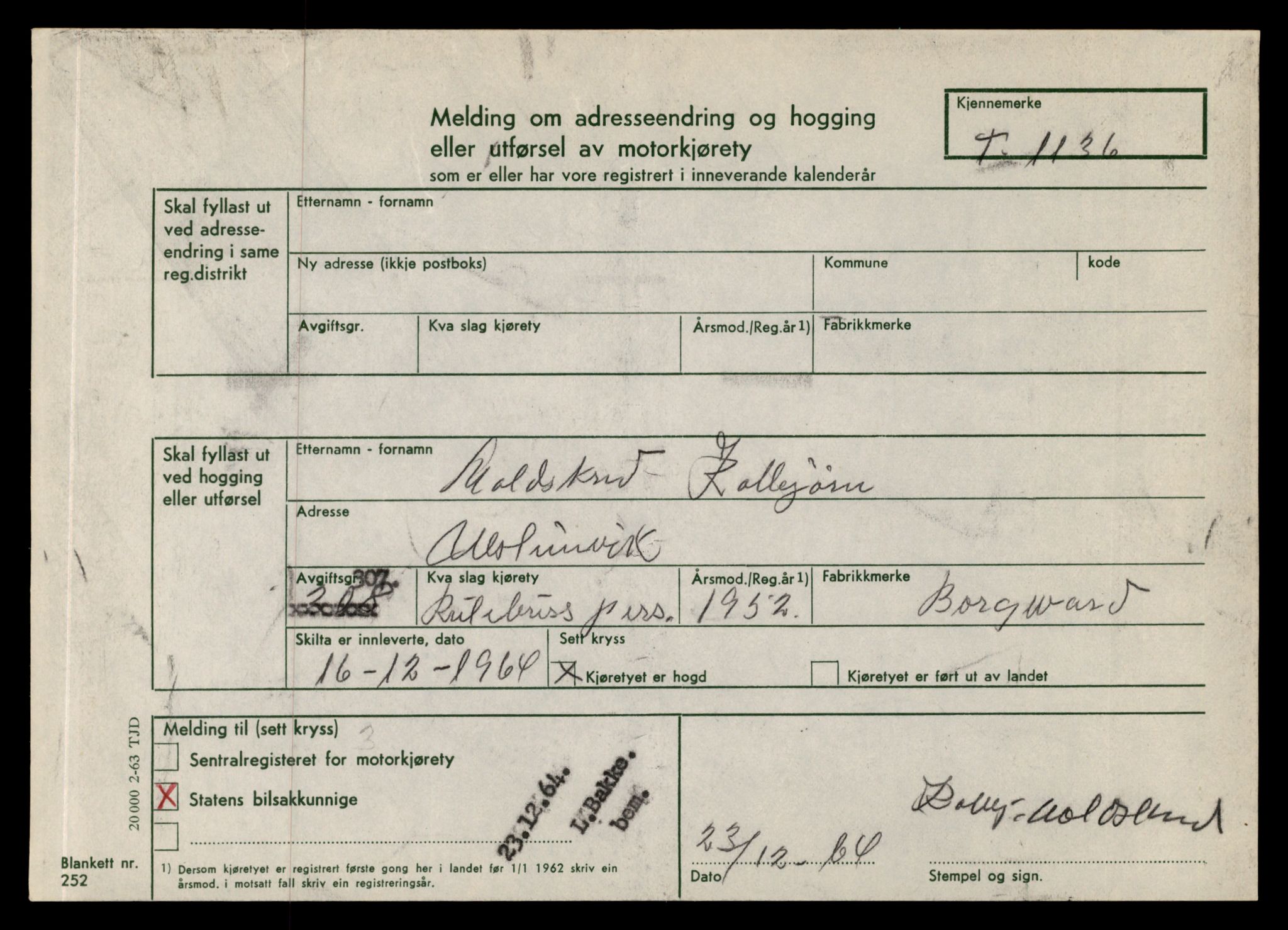 Møre og Romsdal vegkontor - Ålesund trafikkstasjon, AV/SAT-A-4099/F/Fe/L0010: Registreringskort for kjøretøy T 1050 - T 1169, 1927-1998, p. 2421