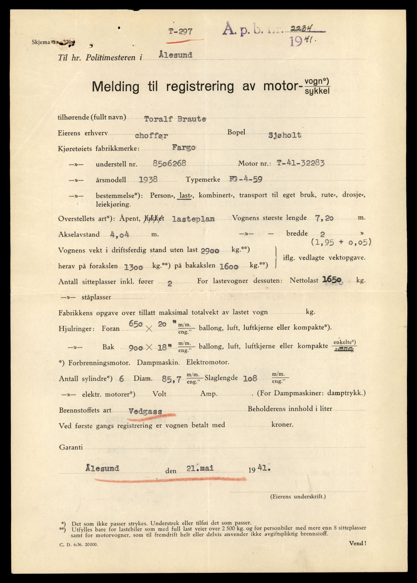 Møre og Romsdal vegkontor - Ålesund trafikkstasjon, AV/SAT-A-4099/F/Fe/L0035: Registreringskort for kjøretøy T 12653 - T 12829, 1927-1998, p. 585