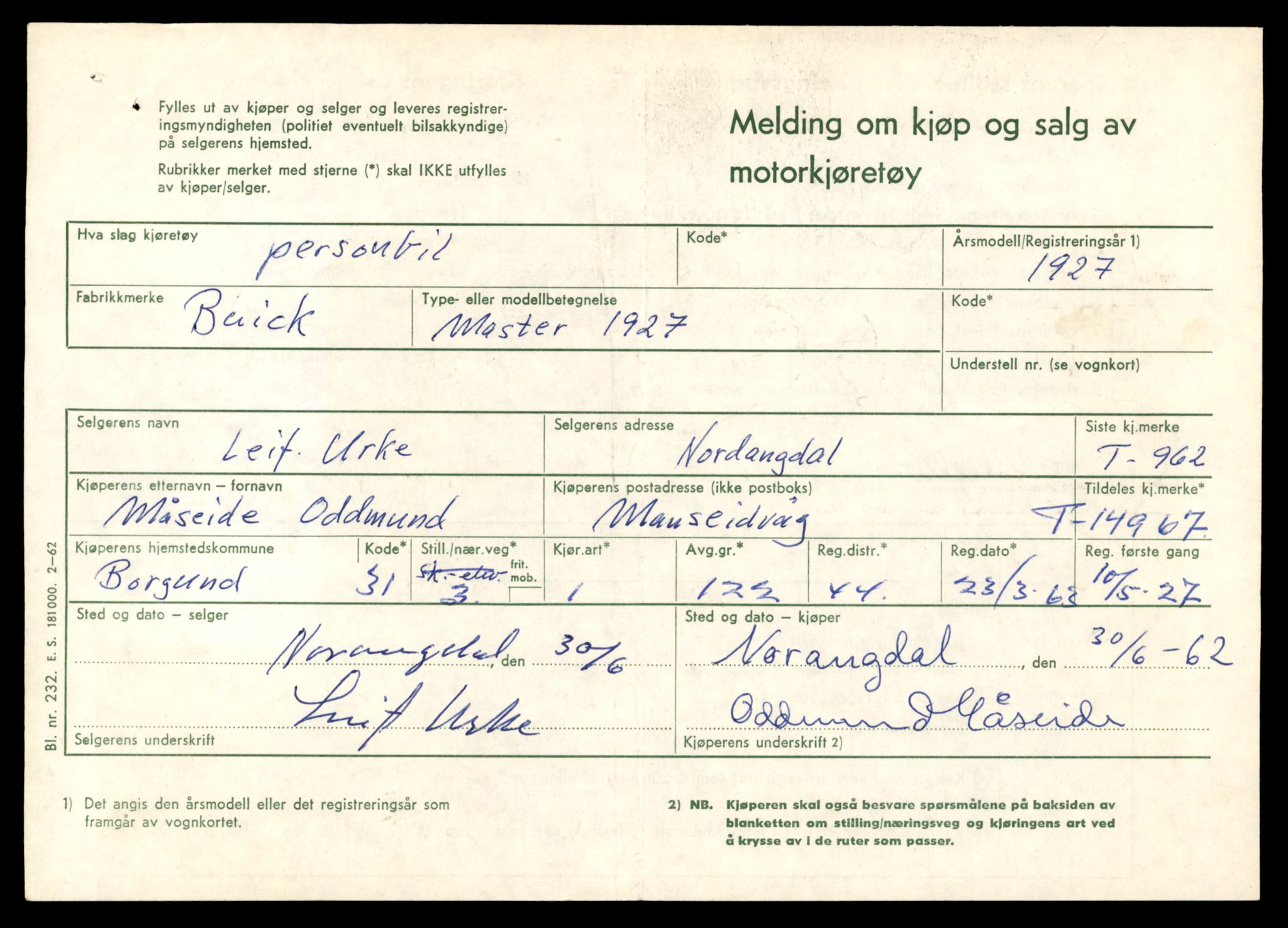 Møre og Romsdal vegkontor - Ålesund trafikkstasjon, AV/SAT-A-4099/F/Fe/L0049: Registreringskort for kjøretøy T 14864 - T 18613, 1927-1998, p. 2473