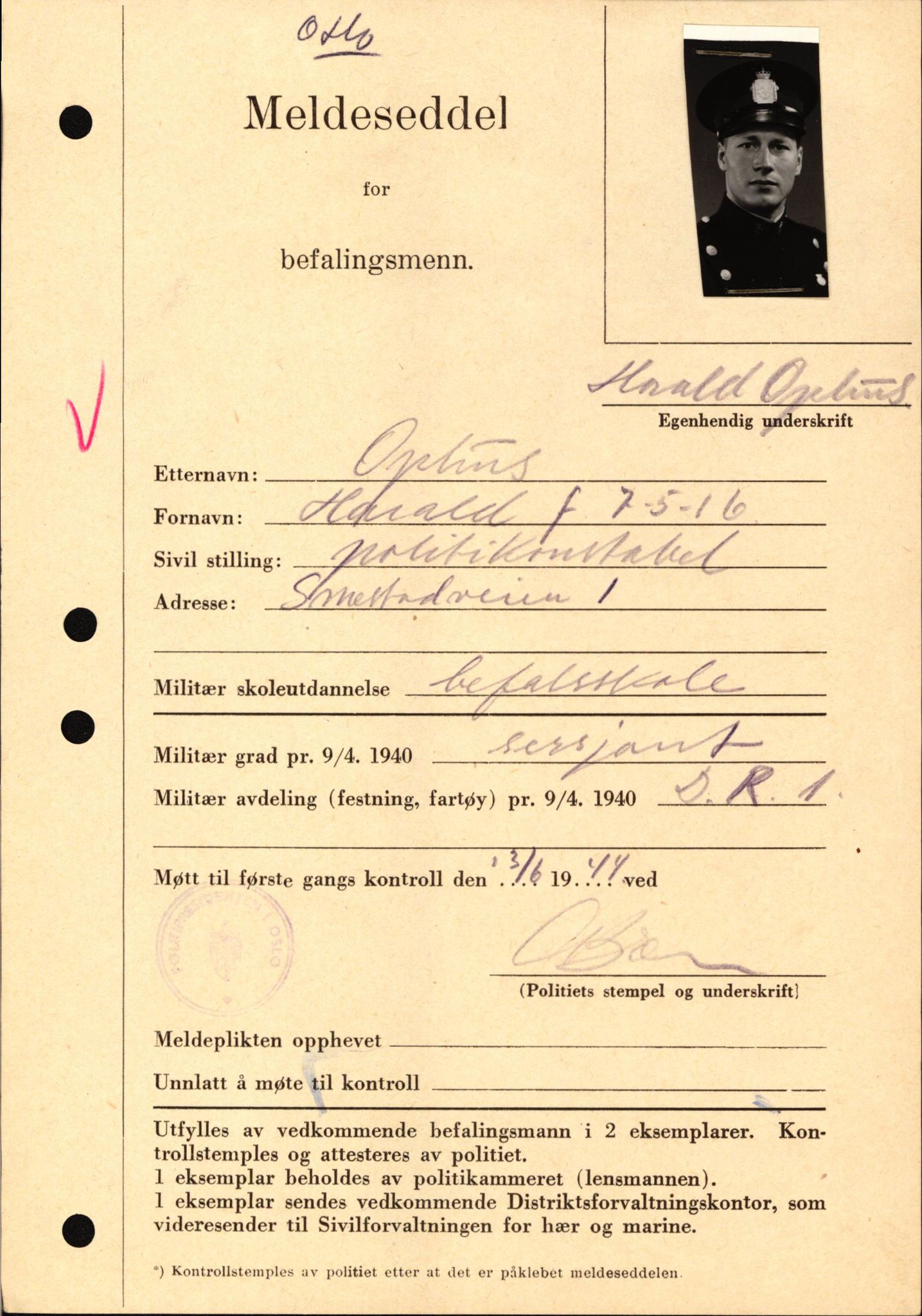 Forsvaret, Forsvarets krigshistoriske avdeling, AV/RA-RAFA-2017/Y/Yf/L0209: II-C-11-2121  -  Okkupasjonstiden.  Meldesedler for befal med foto og oppl. om militær grad 9. apr. 1940., 1944-1945, p. 465