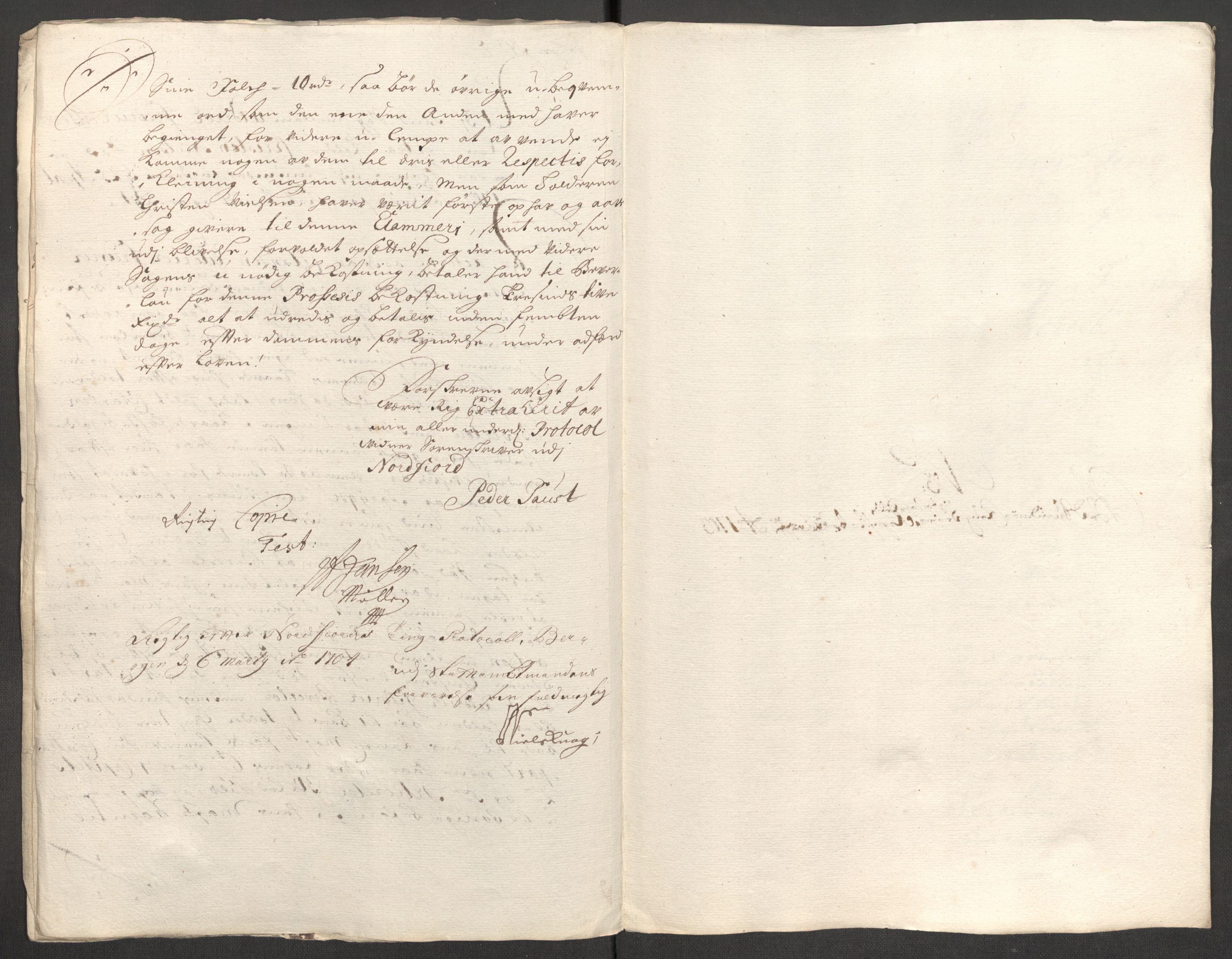 Rentekammeret inntil 1814, Reviderte regnskaper, Fogderegnskap, AV/RA-EA-4092/R54/L3559: Fogderegnskap Sunnmøre, 1702-1703, p. 344