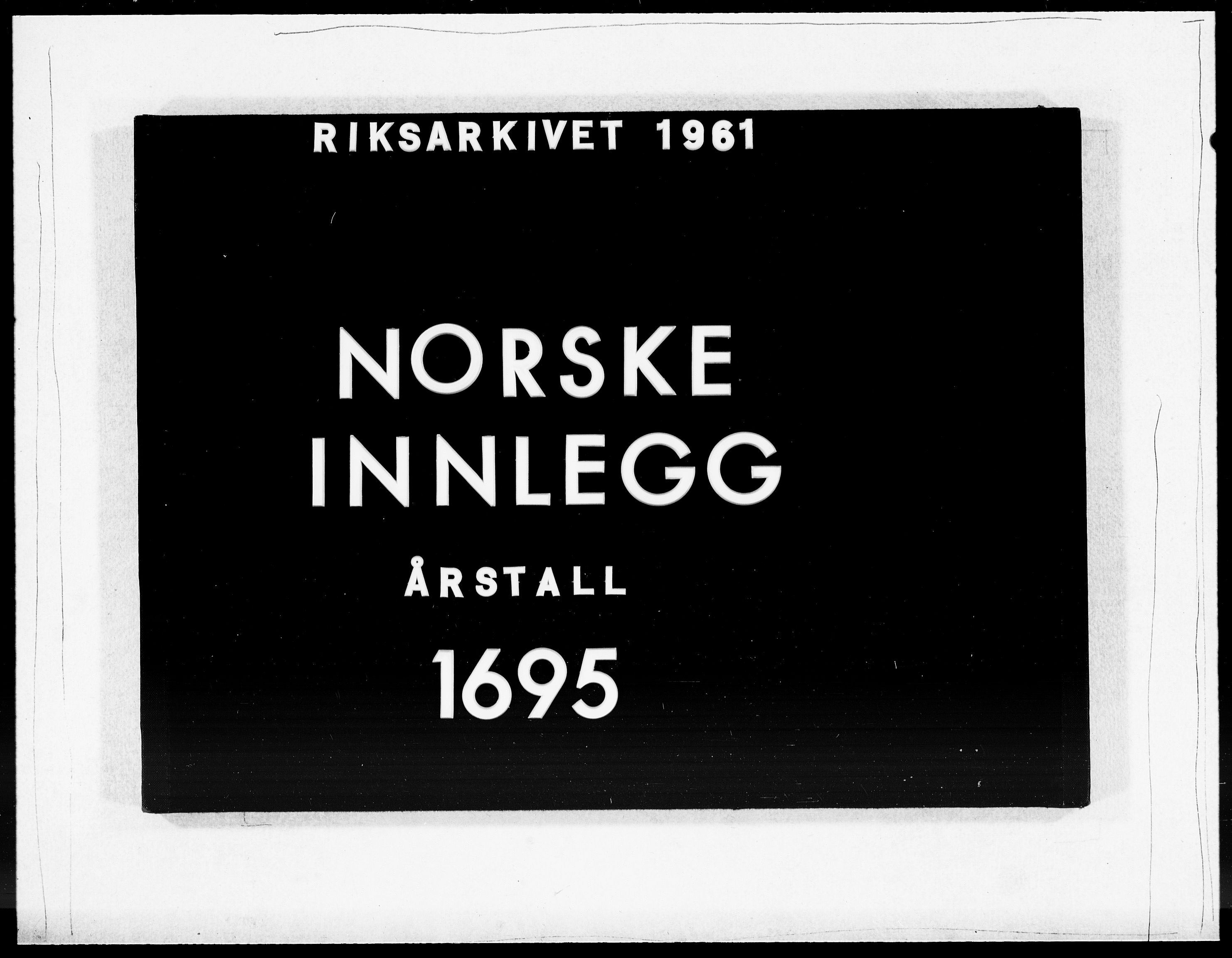 Danske Kanselli 1572-1799, AV/RA-EA-3023/F/Fc/Fcc/Fcca/L0046: Norske innlegg 1572-1799, 1693-1695, p. 246