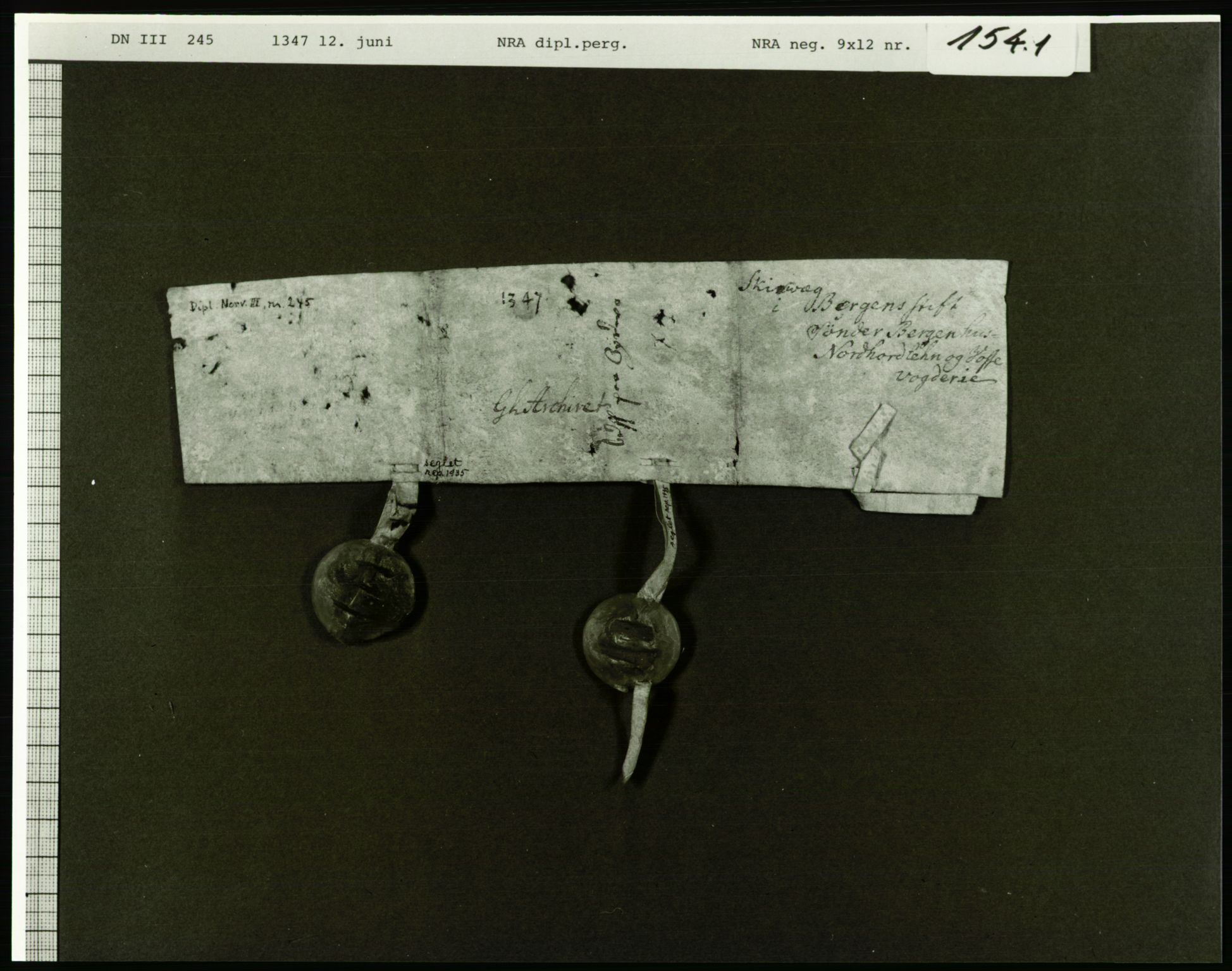 Riksarkivets diplomsamling, AV/RA-EA-5965/F01, 1333-1571, p. 828