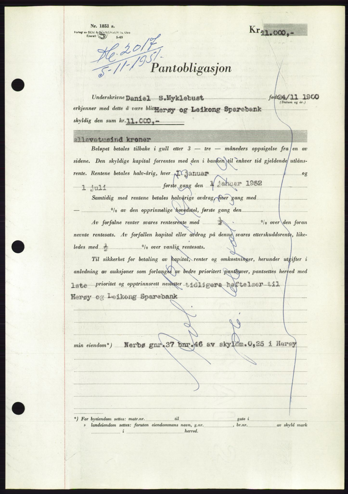 Søre Sunnmøre sorenskriveri, AV/SAT-A-4122/1/2/2C/L0120: Mortgage book no. 8B, 1951-1951, Diary no: : 2017/1951