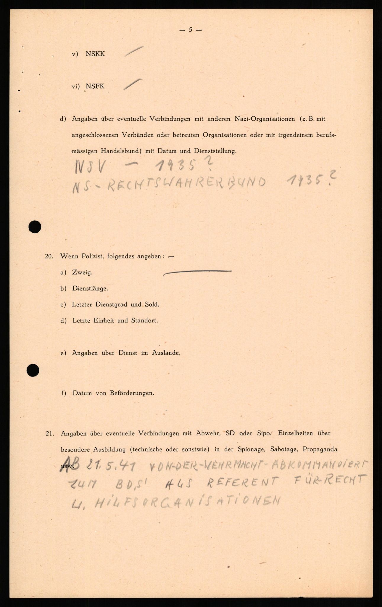 Forsvaret, Forsvarets overkommando II, AV/RA-RAFA-3915/D/Db/L0024: CI Questionaires. Tyske okkupasjonsstyrker i Norge. Tyskere., 1945-1946, p. 471