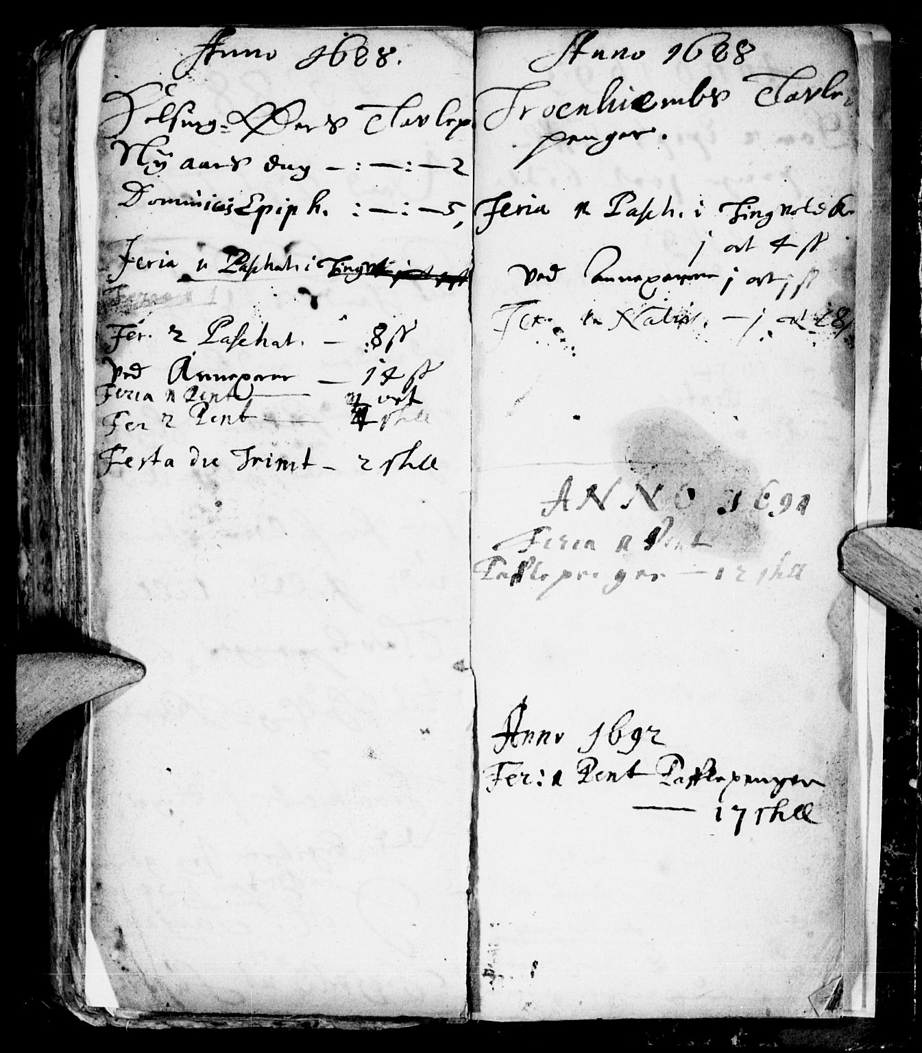 Ministerialprotokoller, klokkerbøker og fødselsregistre - Møre og Romsdal, AV/SAT-A-1454/586/L0976: Parish register (official) no. 586A02, 1664-1702