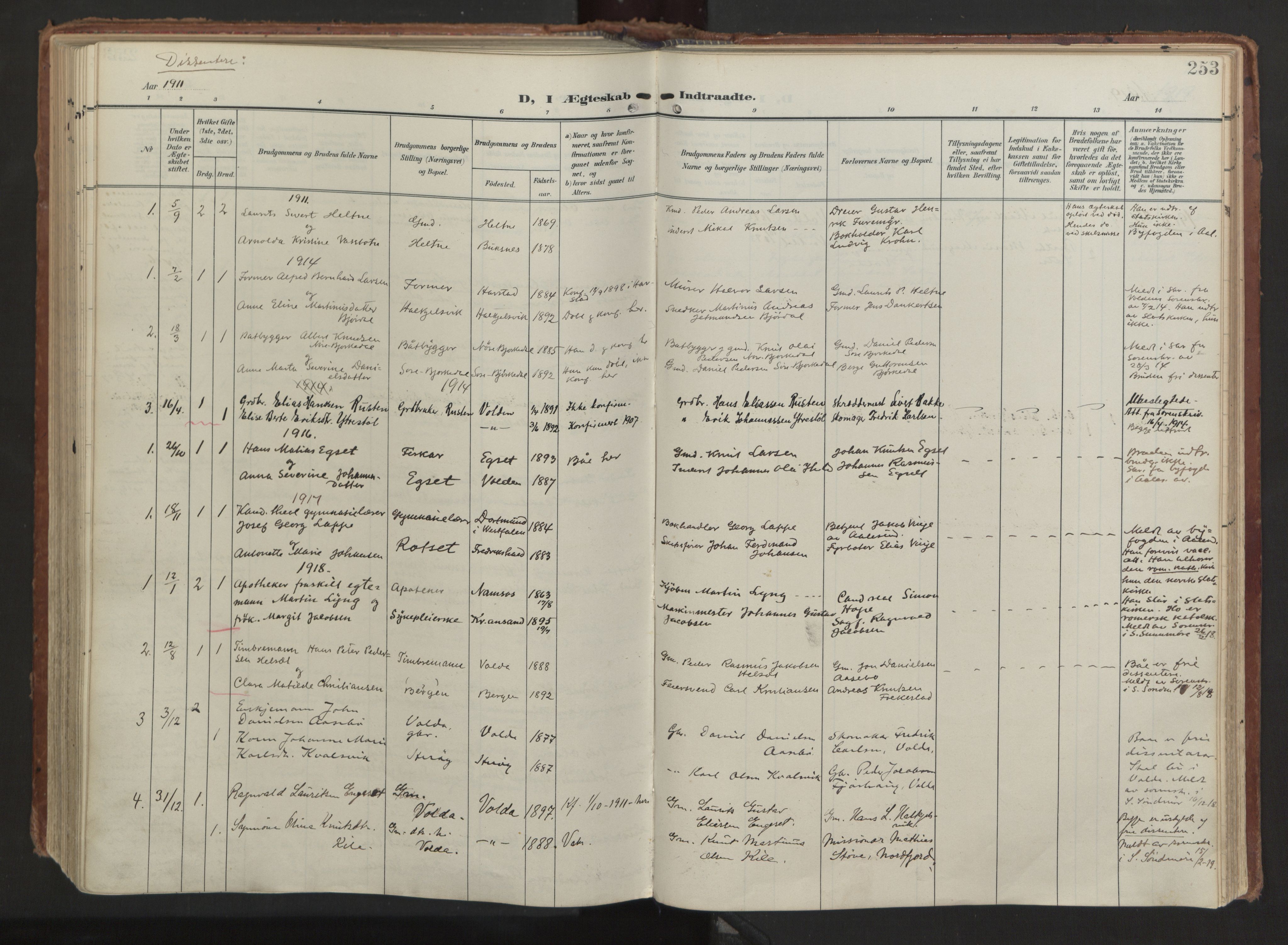 Ministerialprotokoller, klokkerbøker og fødselsregistre - Møre og Romsdal, SAT/A-1454/511/L0144: Parish register (official) no. 511A11, 1906-1923, p. 253