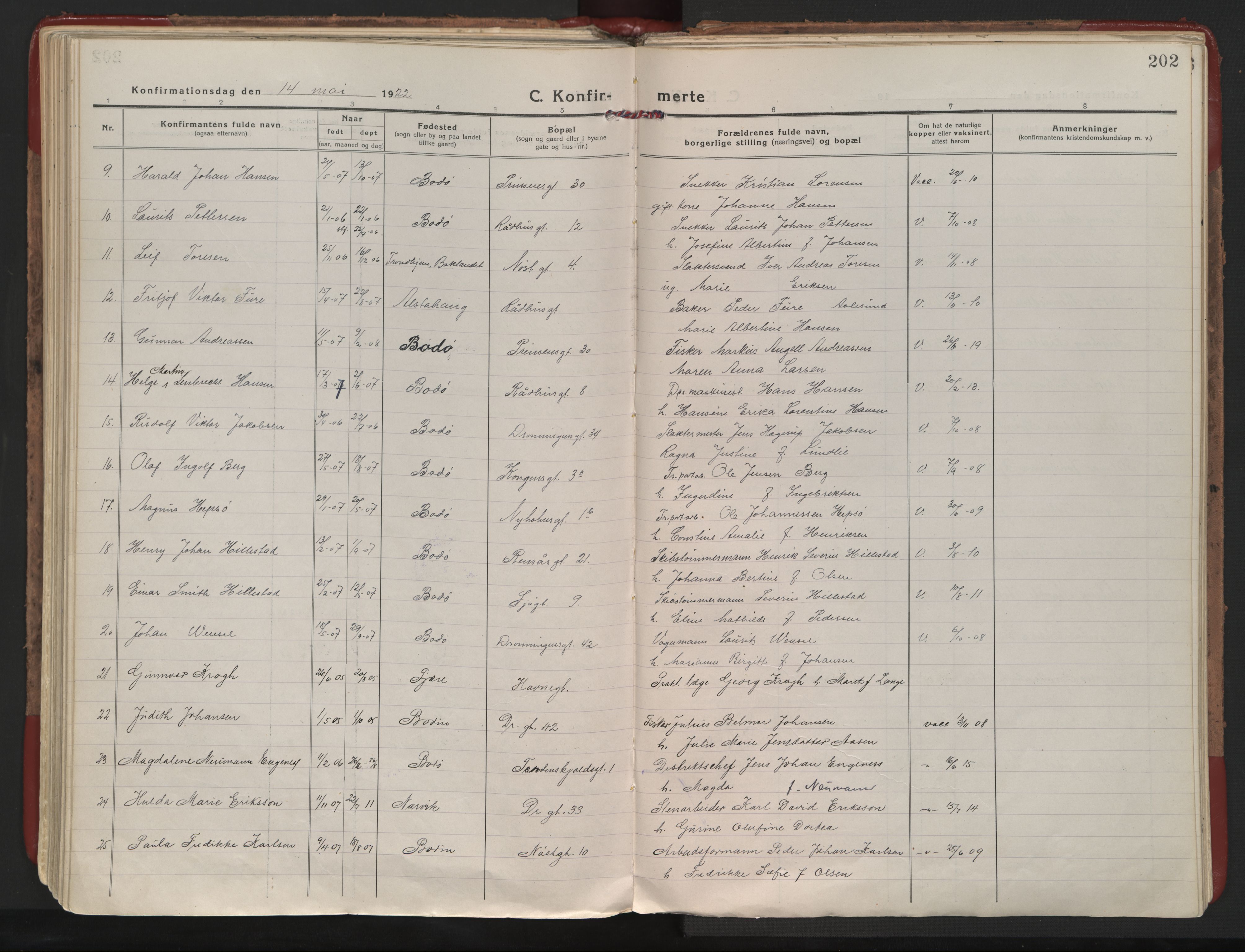 Ministerialprotokoller, klokkerbøker og fødselsregistre - Nordland, SAT/A-1459/801/L0017: Parish register (official) no. 801A17, 1917-1930, p. 202