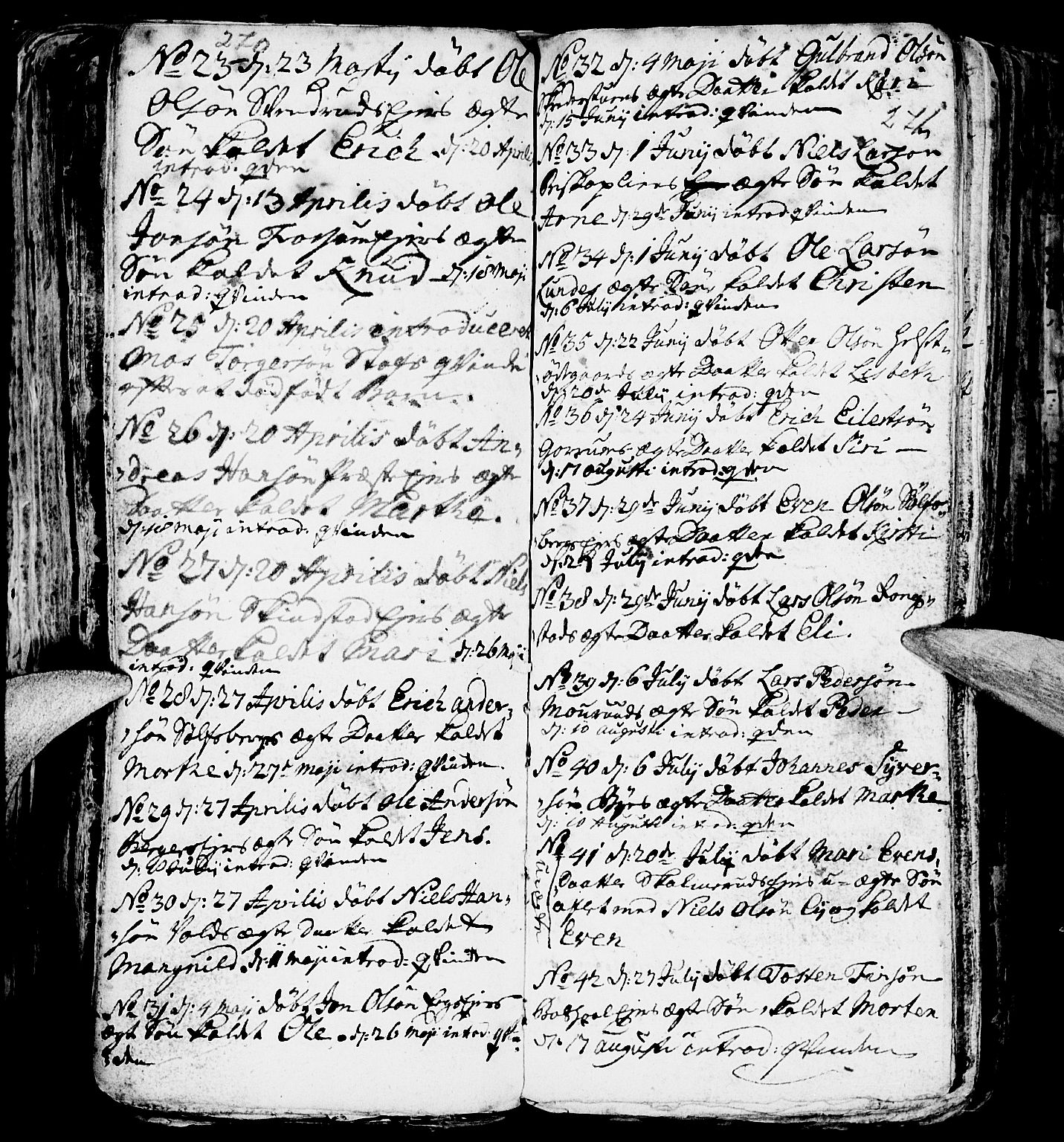 Nes prestekontor, Hedmark, AV/SAH-PREST-020/L/La/L0001: Parish register (copy) no. 1, 1663-1784, p. 270-271