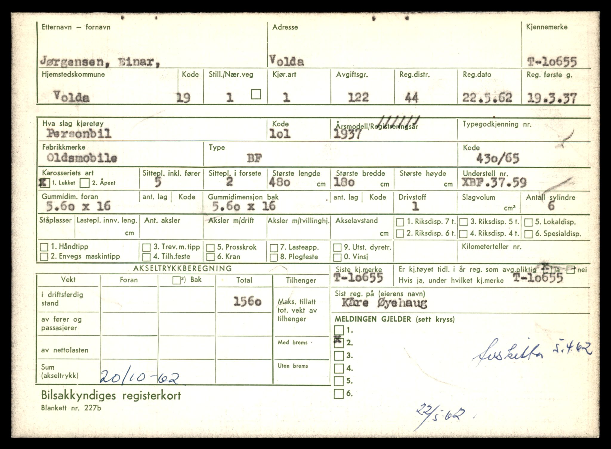 Møre og Romsdal vegkontor - Ålesund trafikkstasjon, AV/SAT-A-4099/F/Fe/L0022: Registreringskort for kjøretøy T 10584 - T 10694, 1927-1998, p. 2051