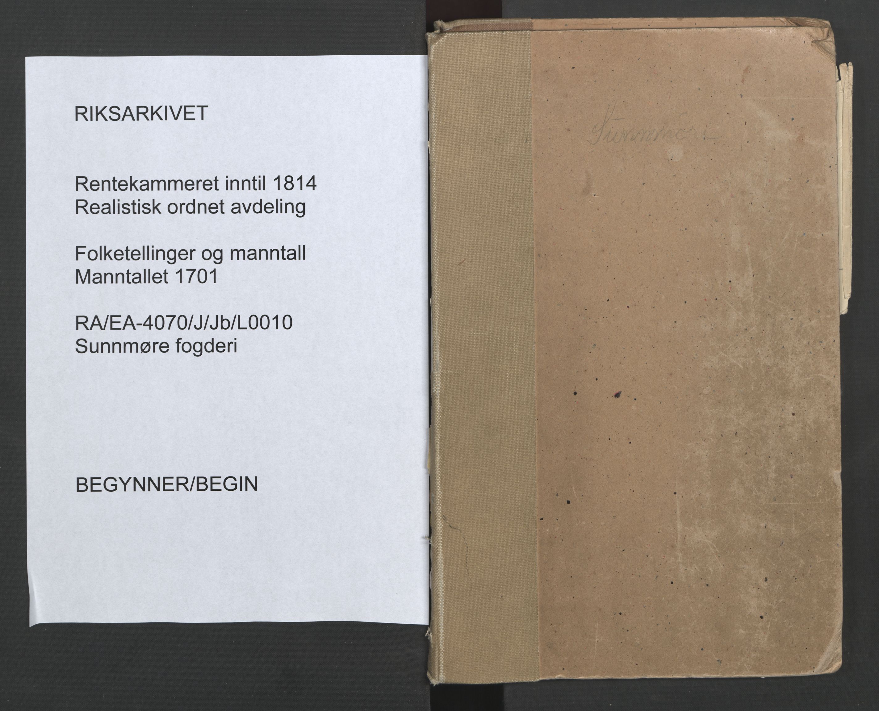 RA, Census (manntall) 1701, no. 10: Sunnmøre fogderi, 1701