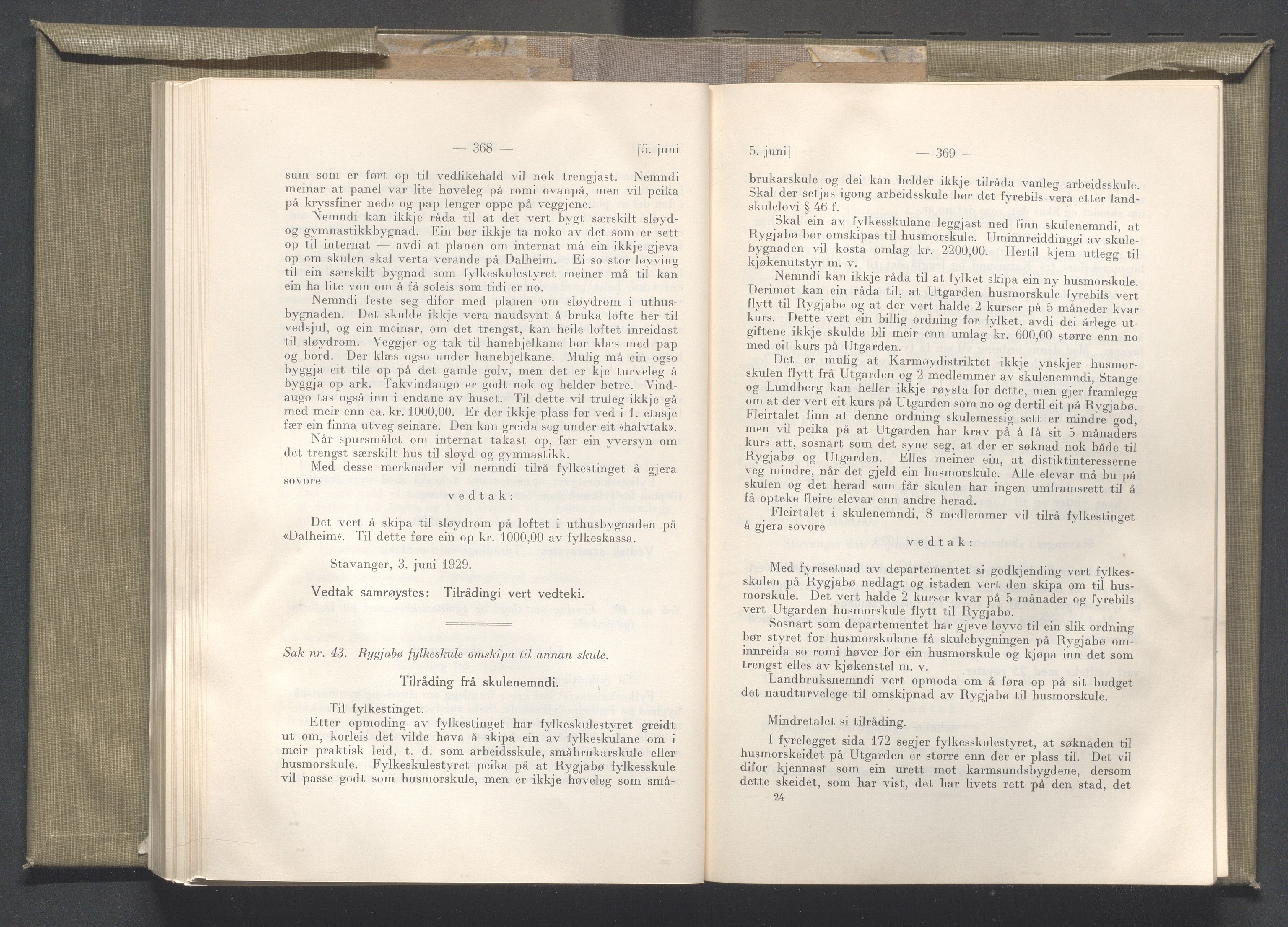 Rogaland fylkeskommune - Fylkesrådmannen , IKAR/A-900/A/Aa/Aaa/L0048: Møtebok , 1929, p. 368-369