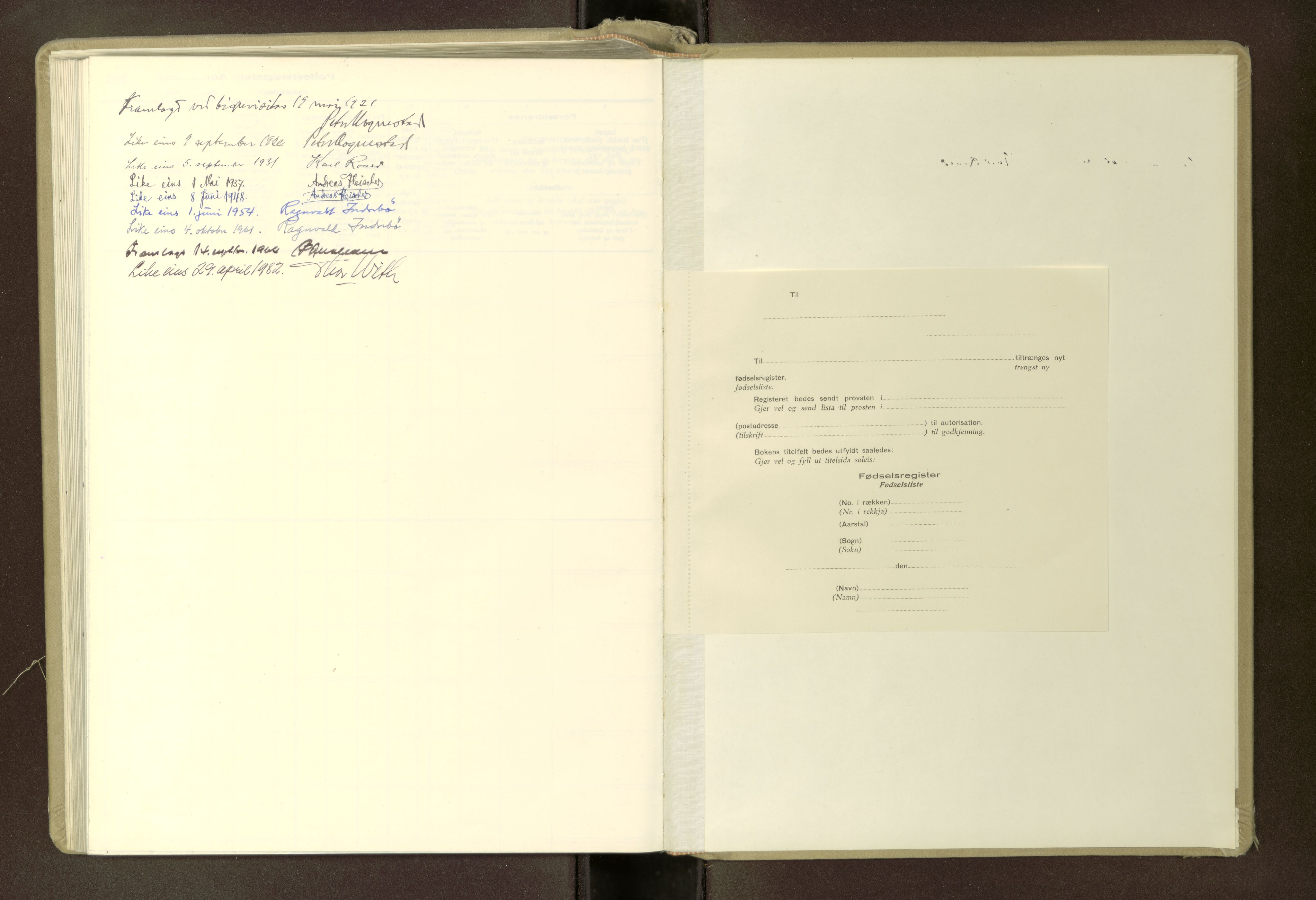 Ministerialprotokoller, klokkerbøker og fødselsregistre - Møre og Romsdal, SAT/A-1454/512/L0173: Birth register no. 512---, 1916-1982