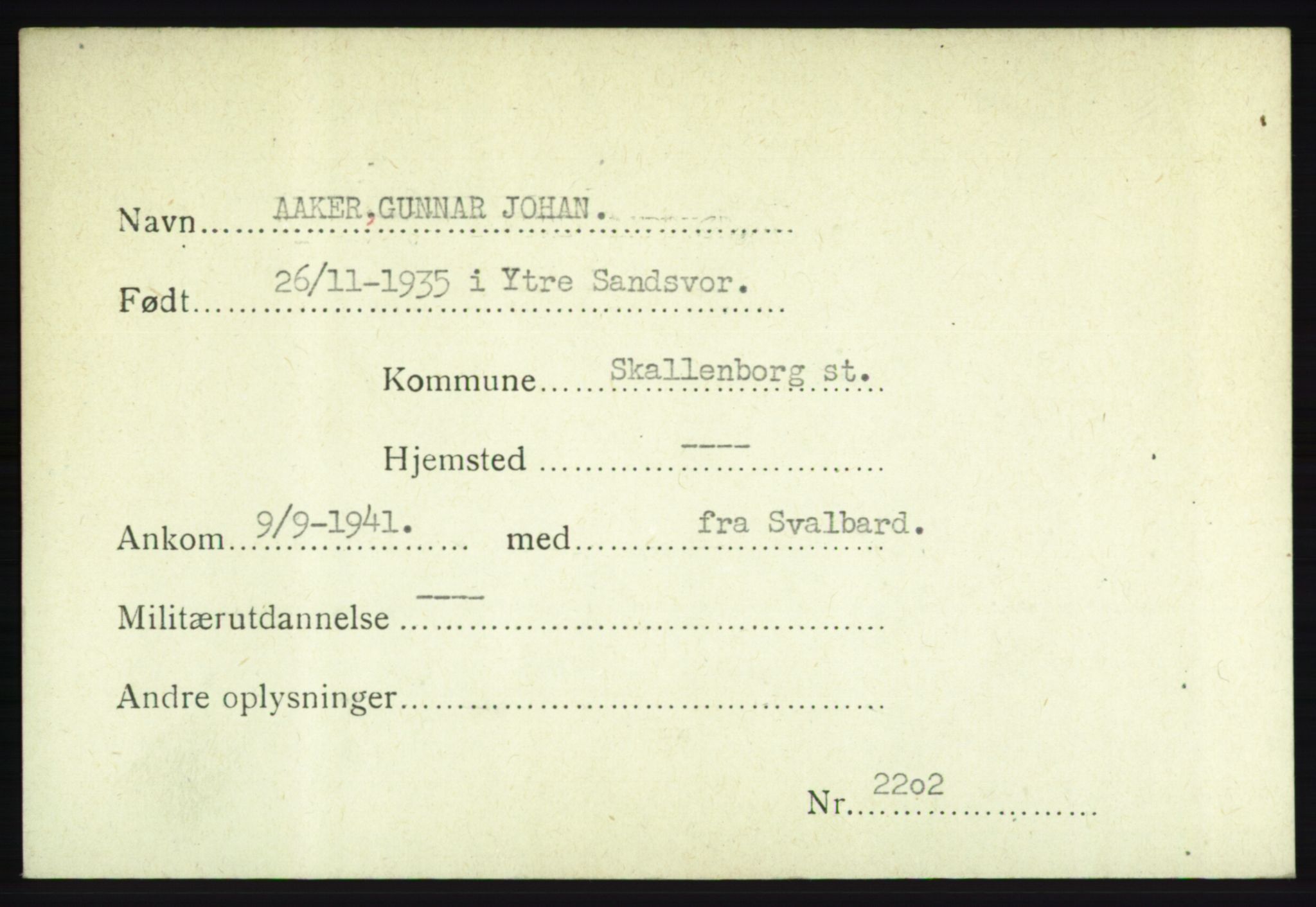 Forsvarets Overkommando. 2. kontor. Arkiv 8.1. Mottakersentralen FDE og FO.II, AV/RA-RAFA-6952/P/Pa/L0001: AA/Å - Andvig , 1940-1945, p. 21