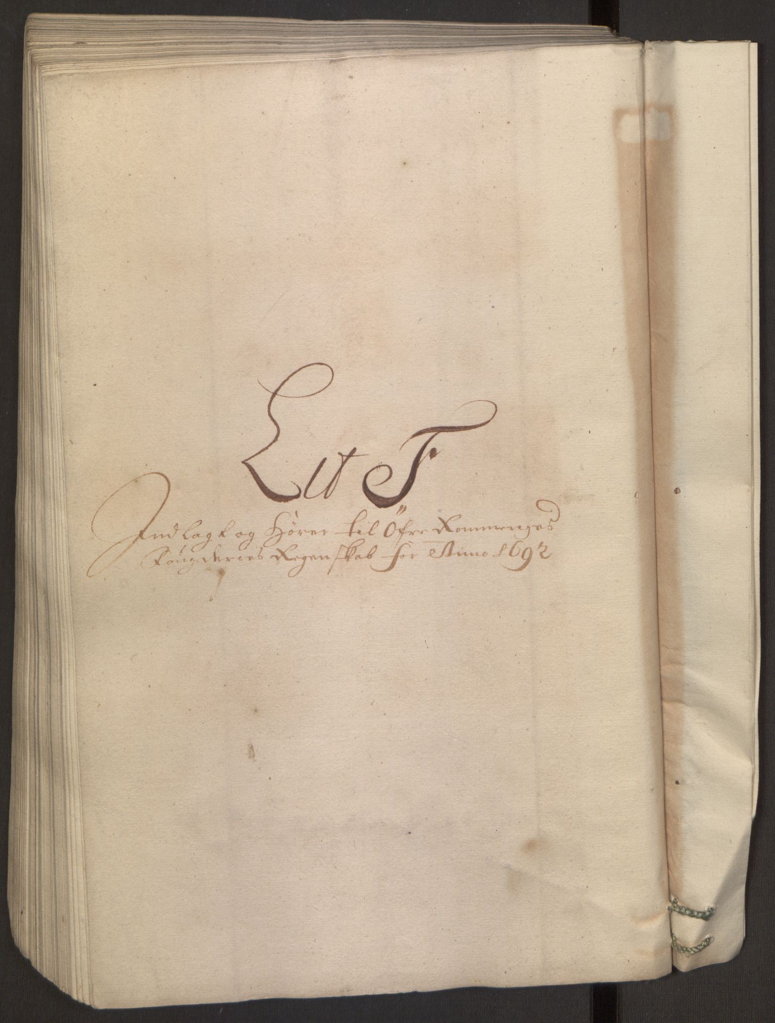 Rentekammeret inntil 1814, Reviderte regnskaper, Fogderegnskap, RA/EA-4092/R12/L0704: Fogderegnskap Øvre Romerike, 1692, p. 211