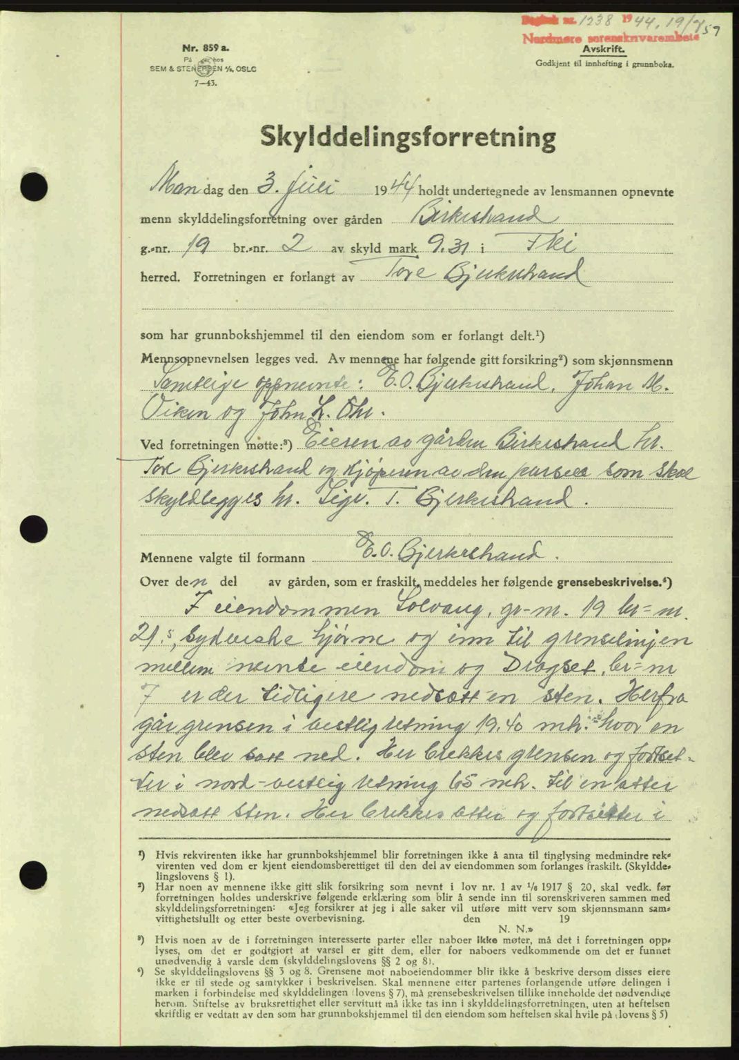 Nordmøre sorenskriveri, AV/SAT-A-4132/1/2/2Ca: Mortgage book no. A98, 1944-1944, Diary no: : 1238/1944