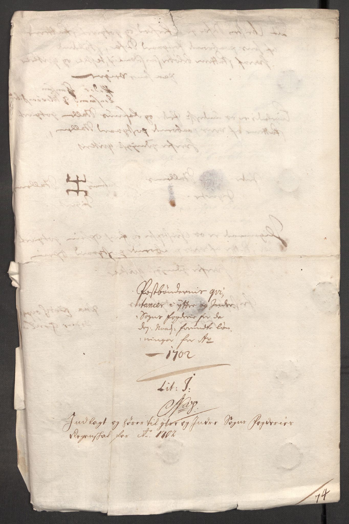 Rentekammeret inntil 1814, Reviderte regnskaper, Fogderegnskap, RA/EA-4092/R52/L3312: Fogderegnskap Sogn, 1702, p. 215