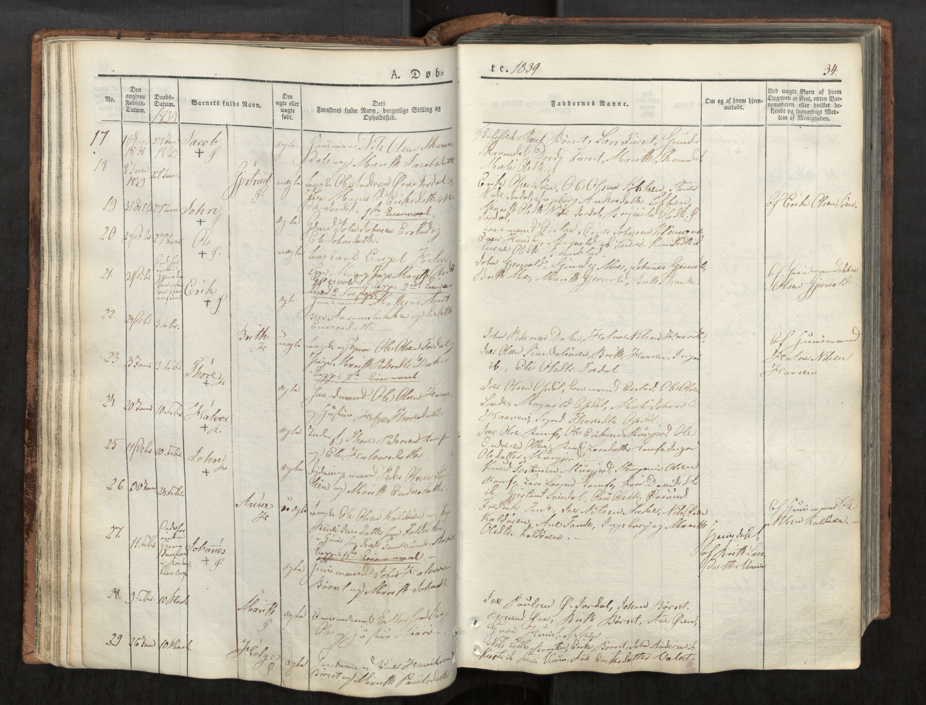 Ministerialprotokoller, klokkerbøker og fødselsregistre - Møre og Romsdal, AV/SAT-A-1454/590/L1012: Parish register (official) no. 590A04, 1832-1846, p. 34