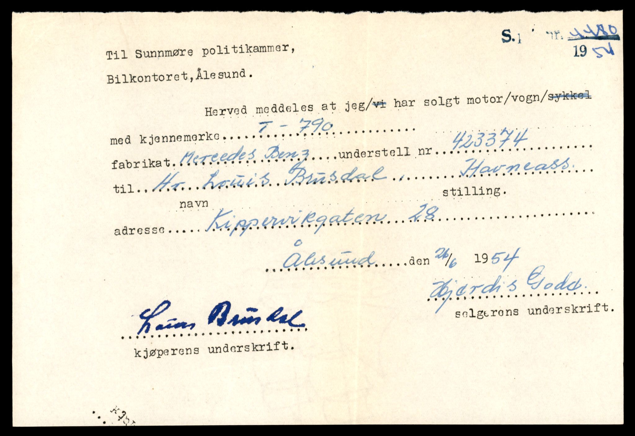 Møre og Romsdal vegkontor - Ålesund trafikkstasjon, SAT/A-4099/F/Fe/L0008: Registreringskort for kjøretøy T 747 - T 894, 1927-1998, p. 1360