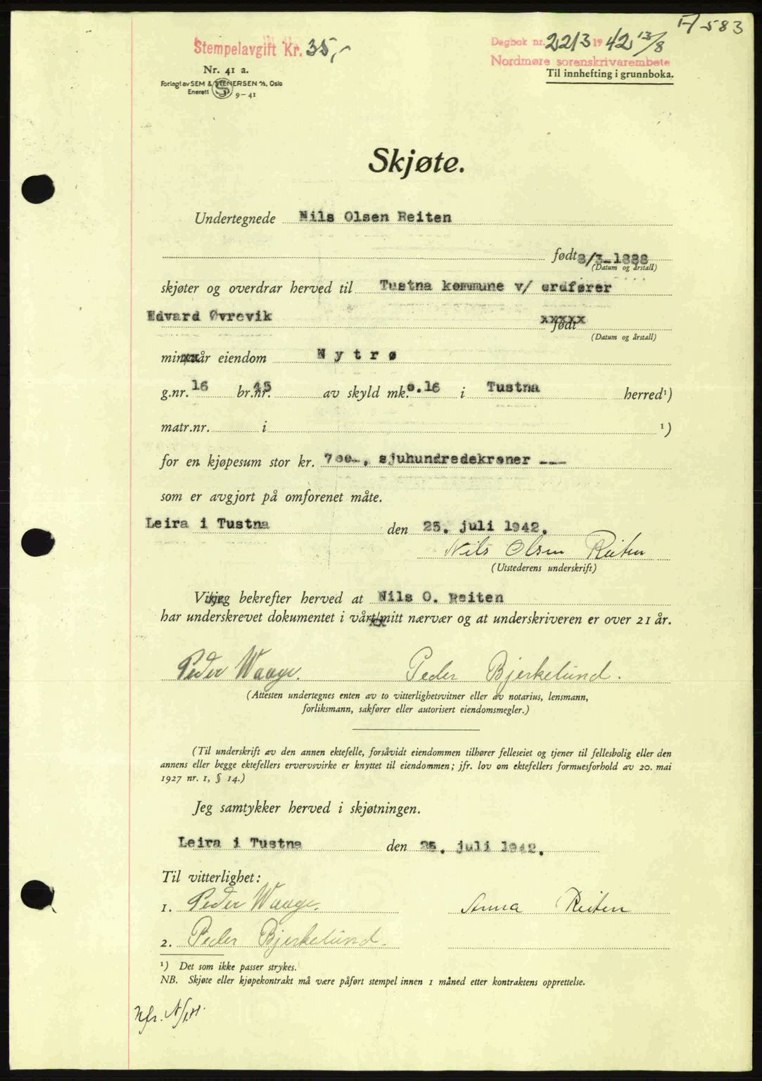 Nordmøre sorenskriveri, AV/SAT-A-4132/1/2/2Ca: Mortgage book no. A93, 1942-1942, Diary no: : 2213/1942