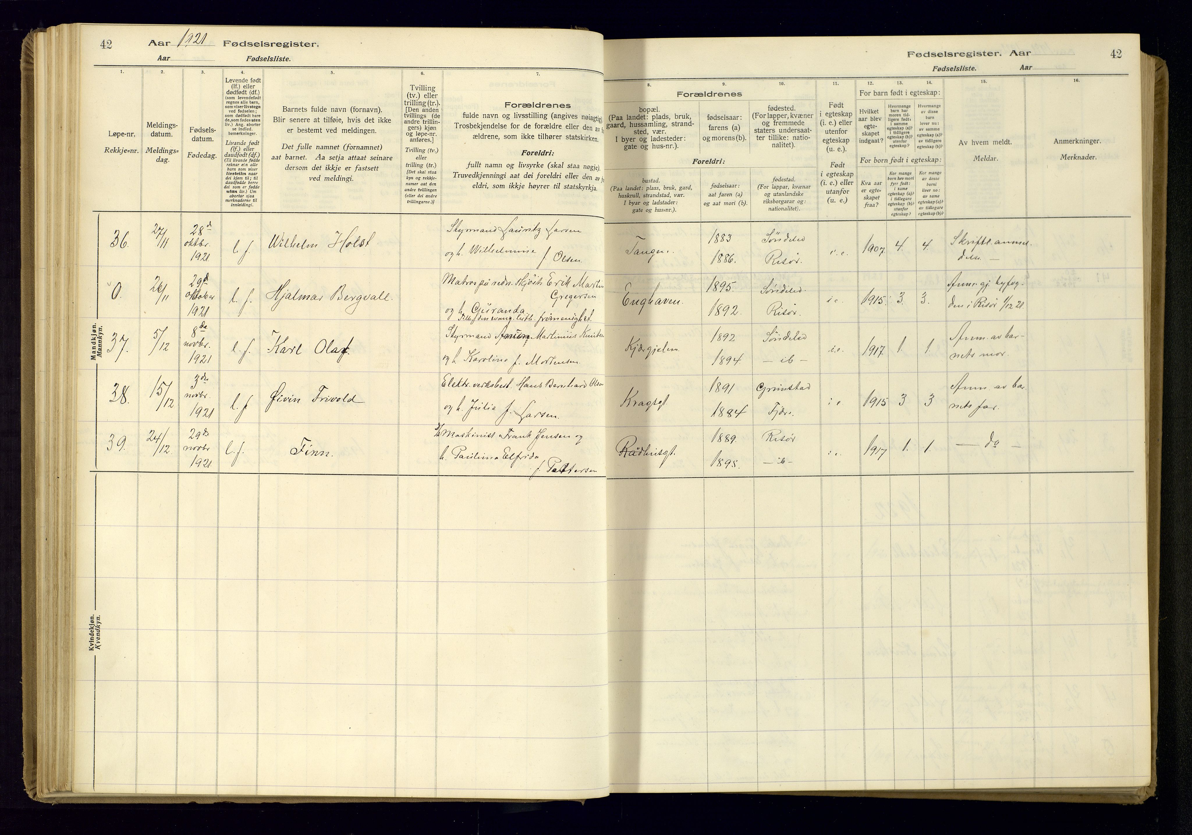 Risør sokneprestkontor, AV/SAK-1111-0035/J/Ja/L0001: Birth register no. A-VI-13, 1916-1947, p. 42