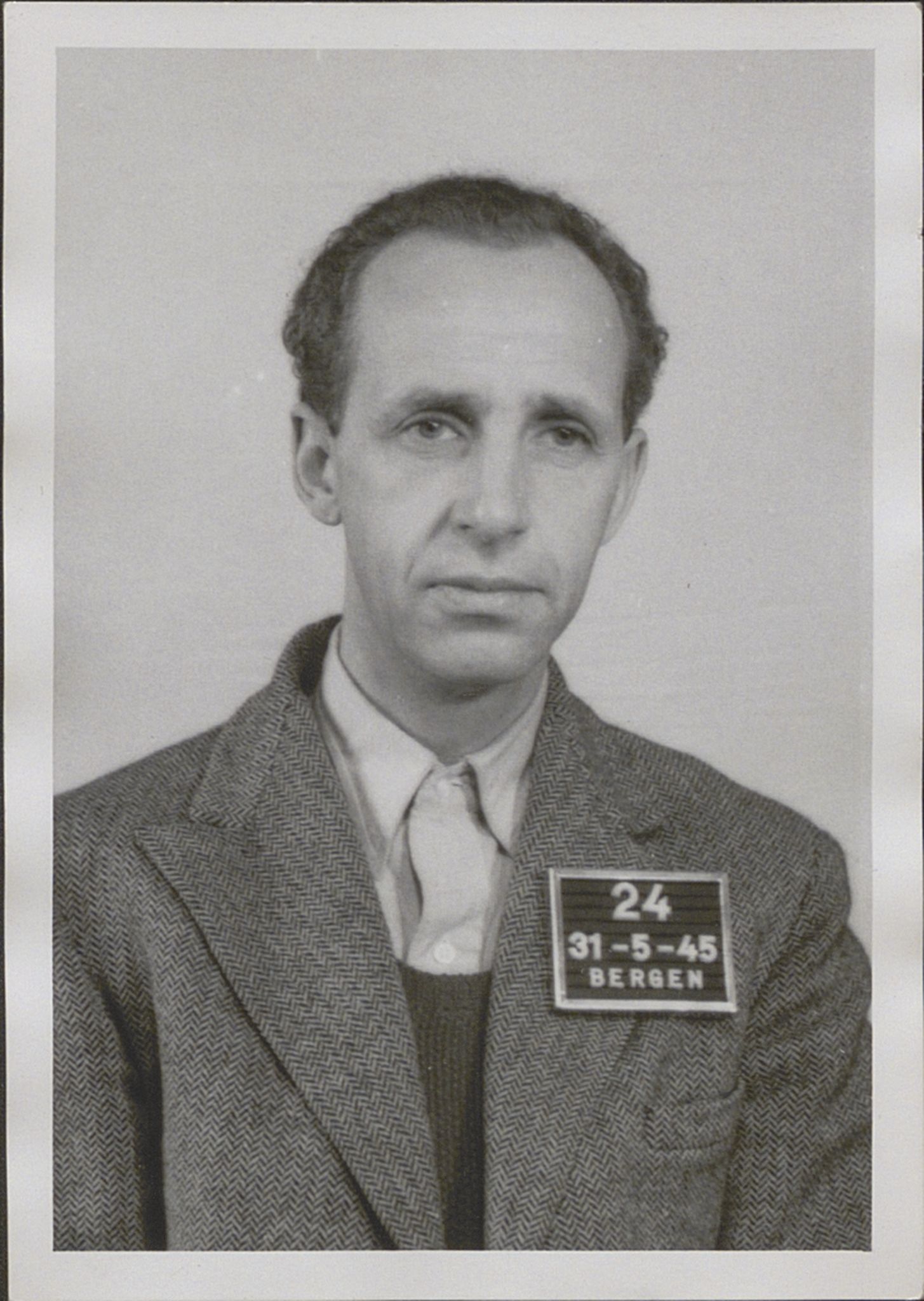 Bergen politikammer / politidistrikt, SAB/A-60401/Y/Yc/Ycd/L0004: Personfoto - landsvikere etc, 1945-1947, p. 20