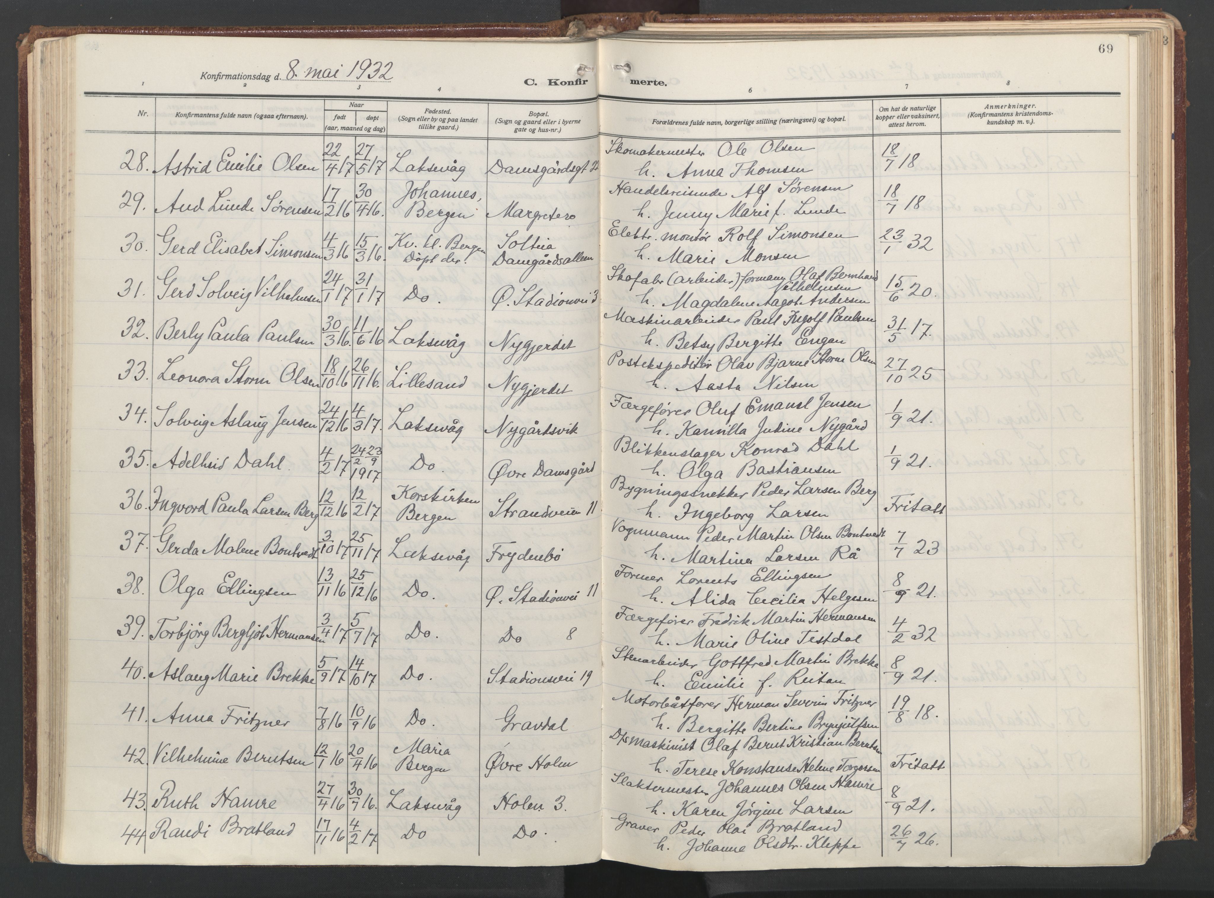Laksevåg Sokneprestembete, AV/SAB-A-76501/H/Ha/Haa/Haac/L0001: Parish register (official) no. C 1, 1925-1944, p. 69