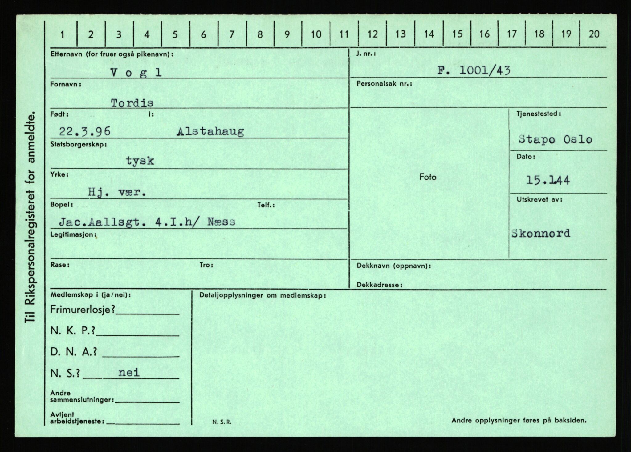 Statspolitiet - Hovedkontoret / Osloavdelingen, AV/RA-S-1329/C/Ca/L0016: Uberg - Øystese, 1943-1945, p. 1367