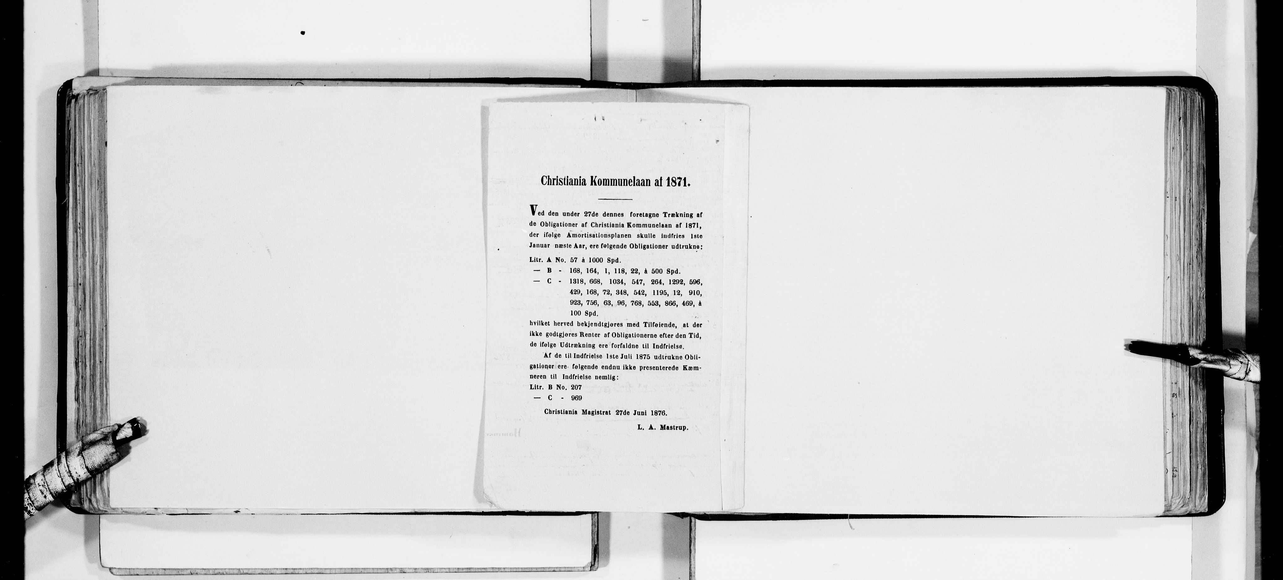 Lassens samlinger, AV/RA-PA-0051/F/Fa/L0030: Personalhistoriske og genealogiske opptegnelser: Nabsæth - Nøvik, 1500-1907