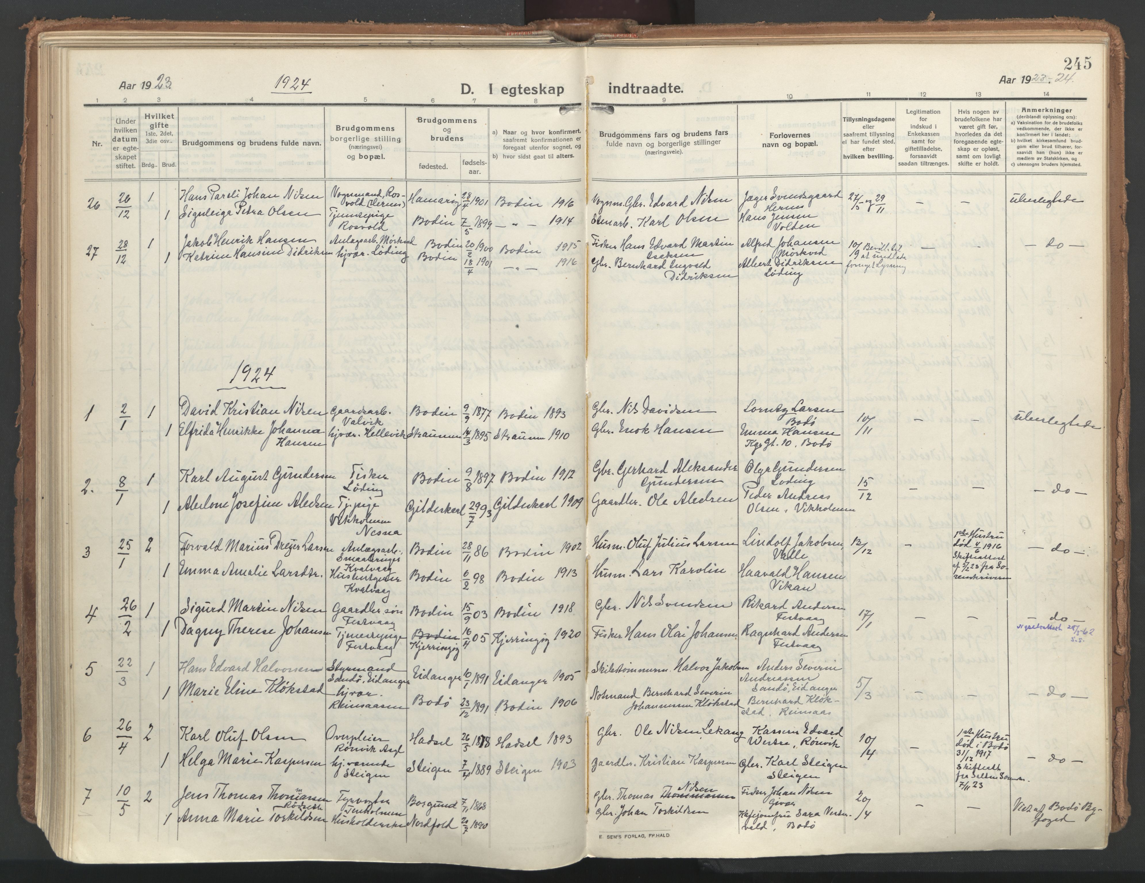Ministerialprotokoller, klokkerbøker og fødselsregistre - Nordland, AV/SAT-A-1459/802/L0060: Parish register (official) no. 802A07, 1916-1933, p. 245