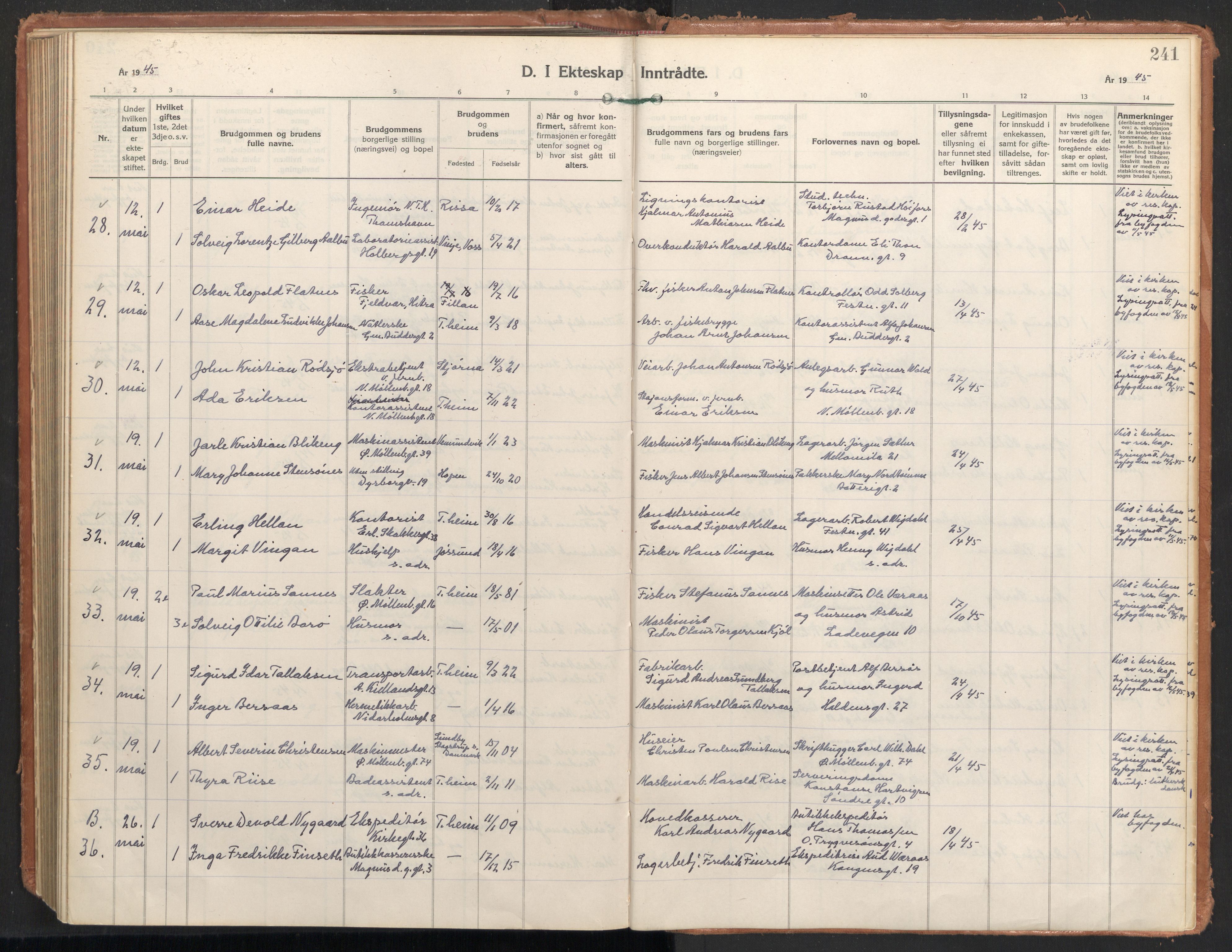 Ministerialprotokoller, klokkerbøker og fødselsregistre - Sør-Trøndelag, AV/SAT-A-1456/604/L0209: Parish register (official) no. 604A29, 1931-1945, p. 241