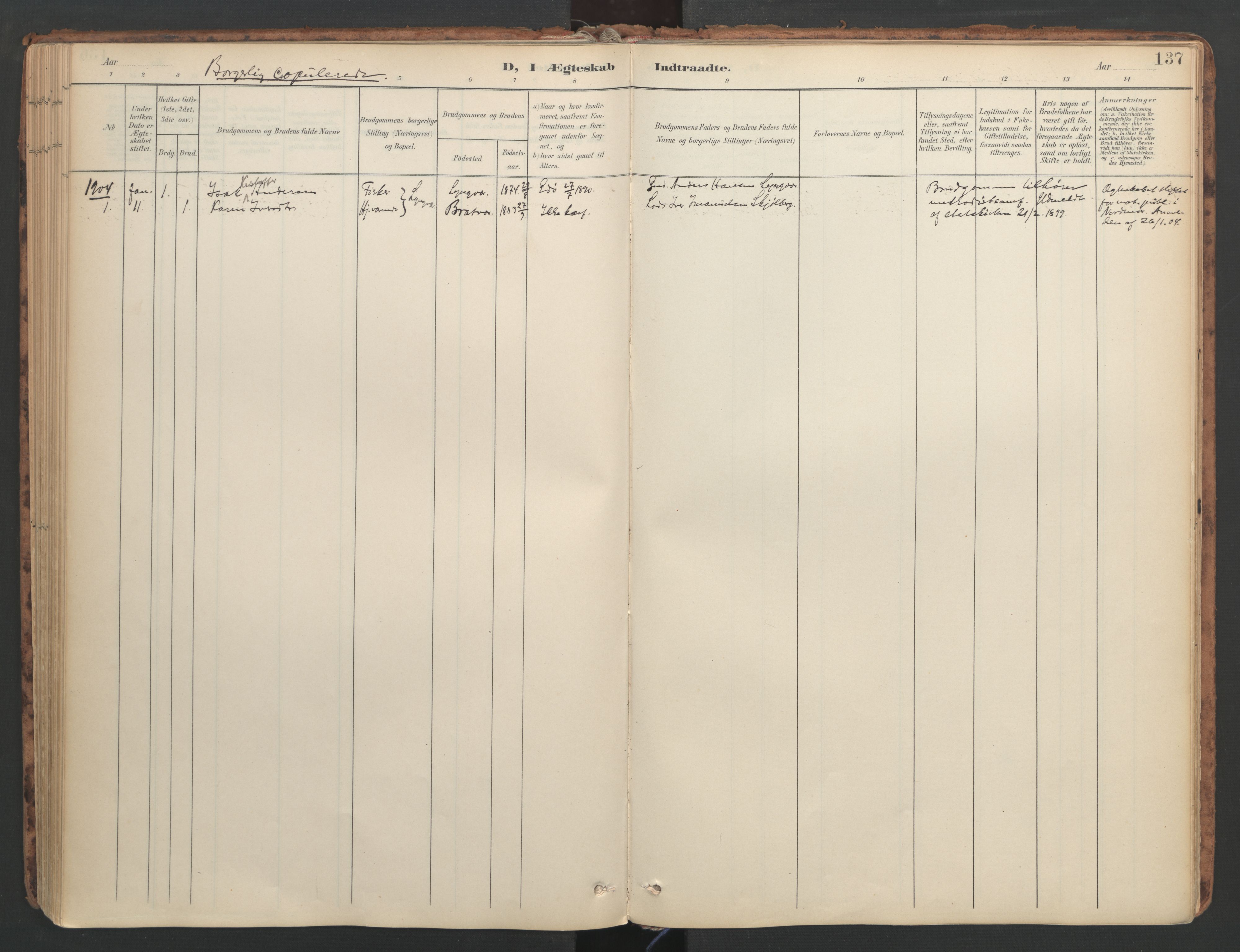 Ministerialprotokoller, klokkerbøker og fødselsregistre - Møre og Romsdal, AV/SAT-A-1454/582/L0948: Parish register (official) no. 582A02, 1901-1922, p. 137