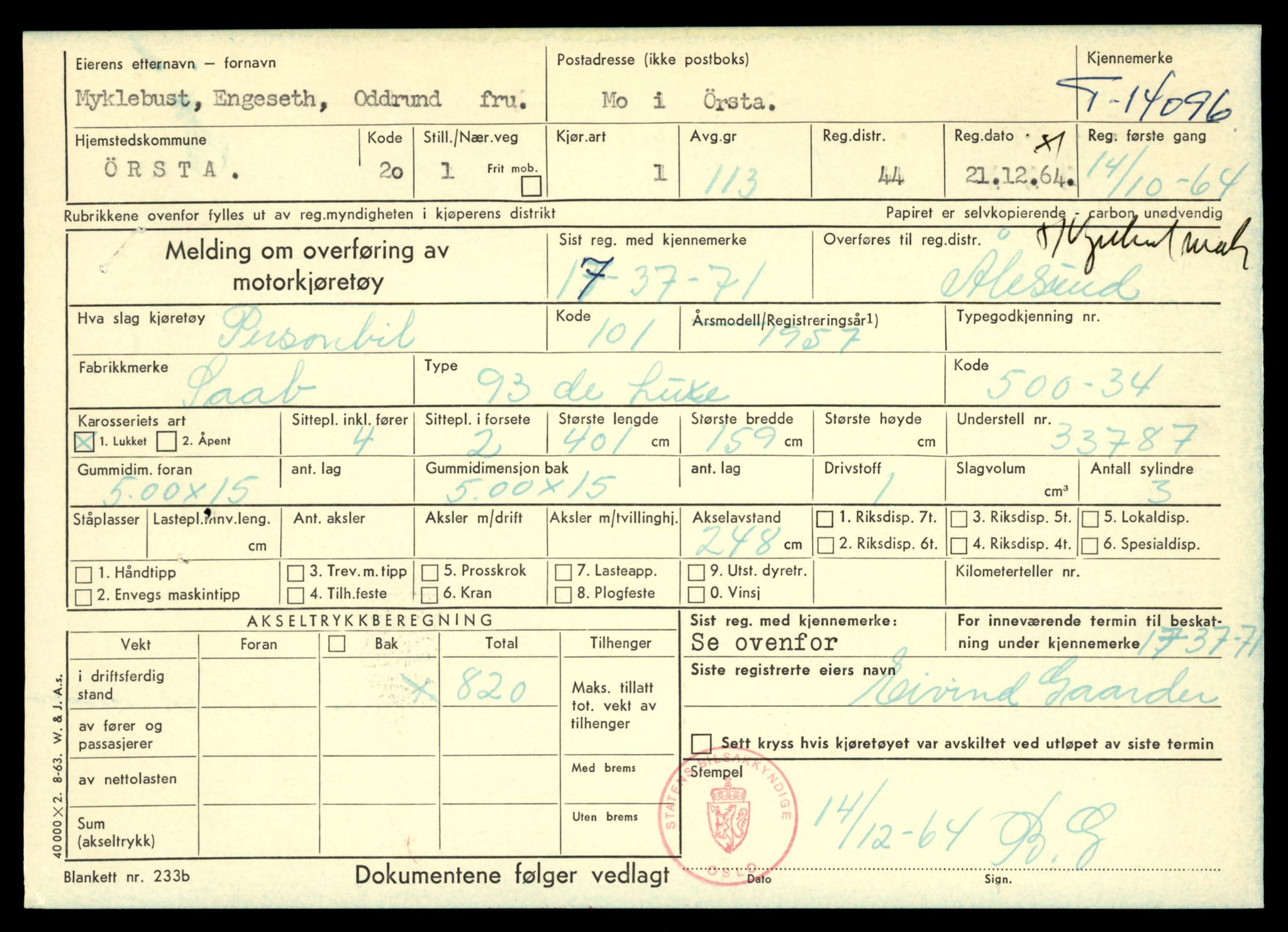 Møre og Romsdal vegkontor - Ålesund trafikkstasjon, AV/SAT-A-4099/F/Fe/L0043: Registreringskort for kjøretøy T 14080 - T 14204, 1927-1998, p. 415