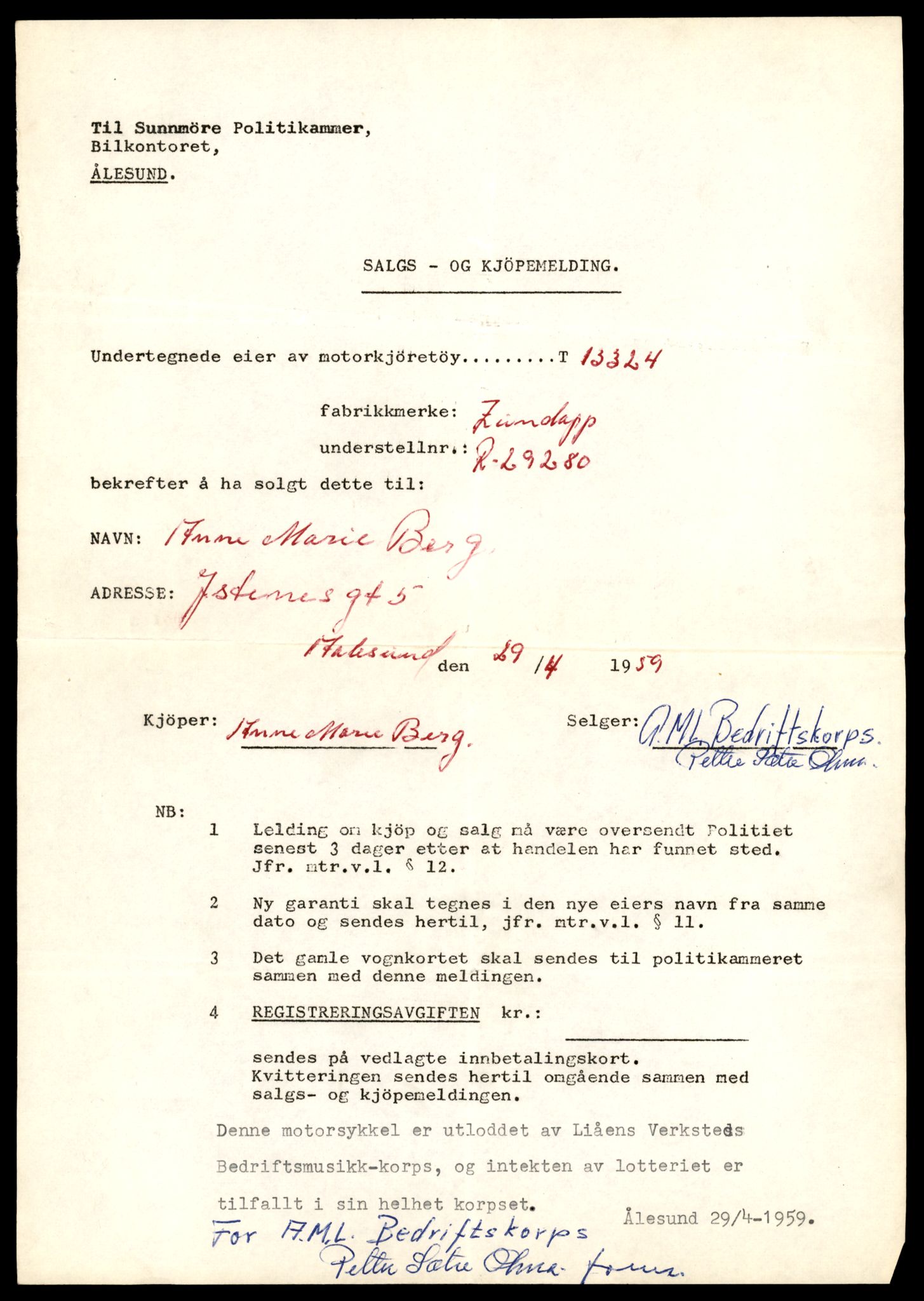 Møre og Romsdal vegkontor - Ålesund trafikkstasjon, AV/SAT-A-4099/F/Fe/L0038: Registreringskort for kjøretøy T 13180 - T 13360, 1927-1998, p. 2441