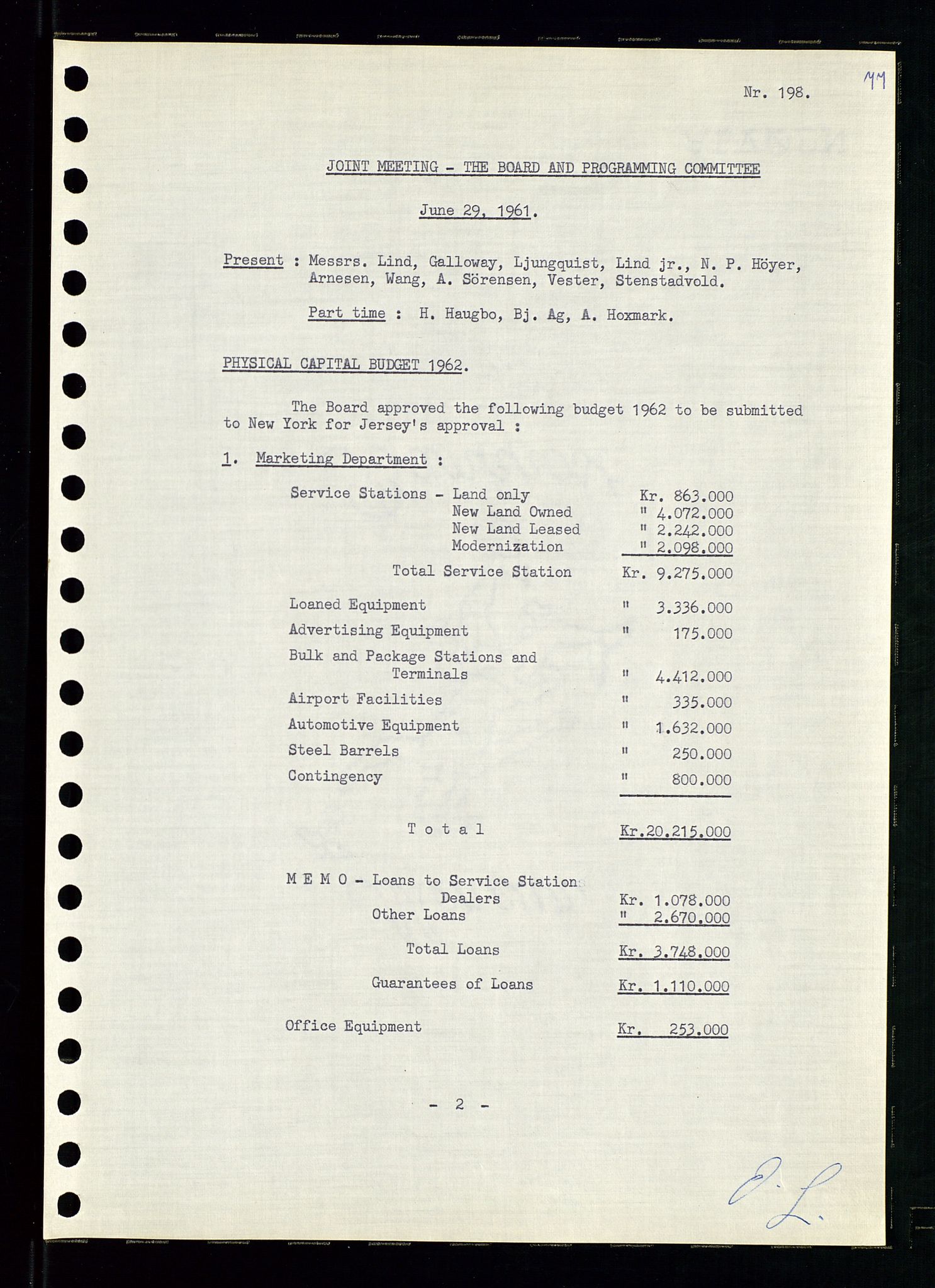 Pa 0982 - Esso Norge A/S, AV/SAST-A-100448/A/Aa/L0001/0002: Den administrerende direksjon Board minutes (styrereferater) / Den administrerende direksjon Board minutes (styrereferater), 1960-1961, p. 124