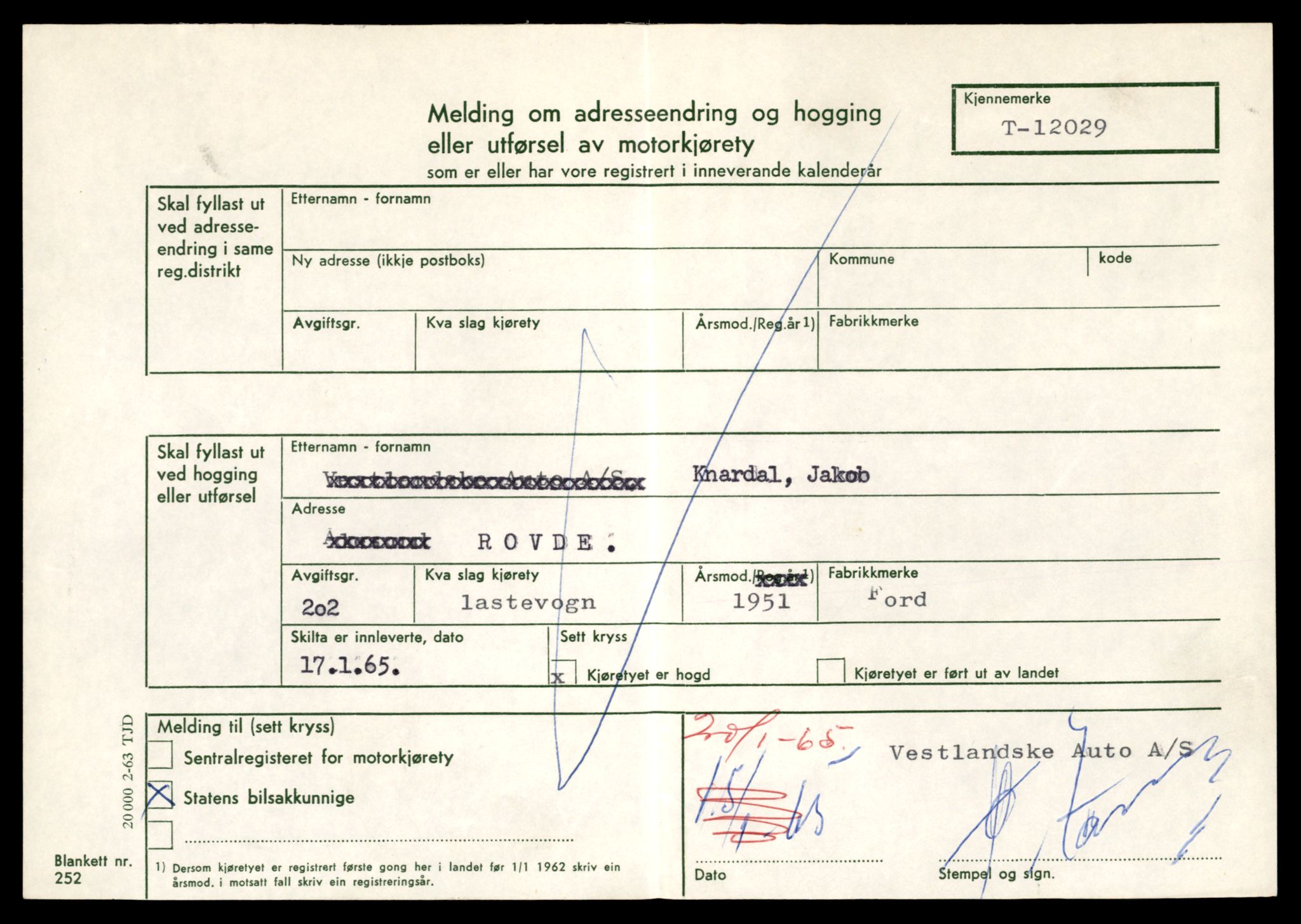 Møre og Romsdal vegkontor - Ålesund trafikkstasjon, AV/SAT-A-4099/F/Fe/L0032: Registreringskort for kjøretøy T 11997 - T 12149, 1927-1998, p. 955
