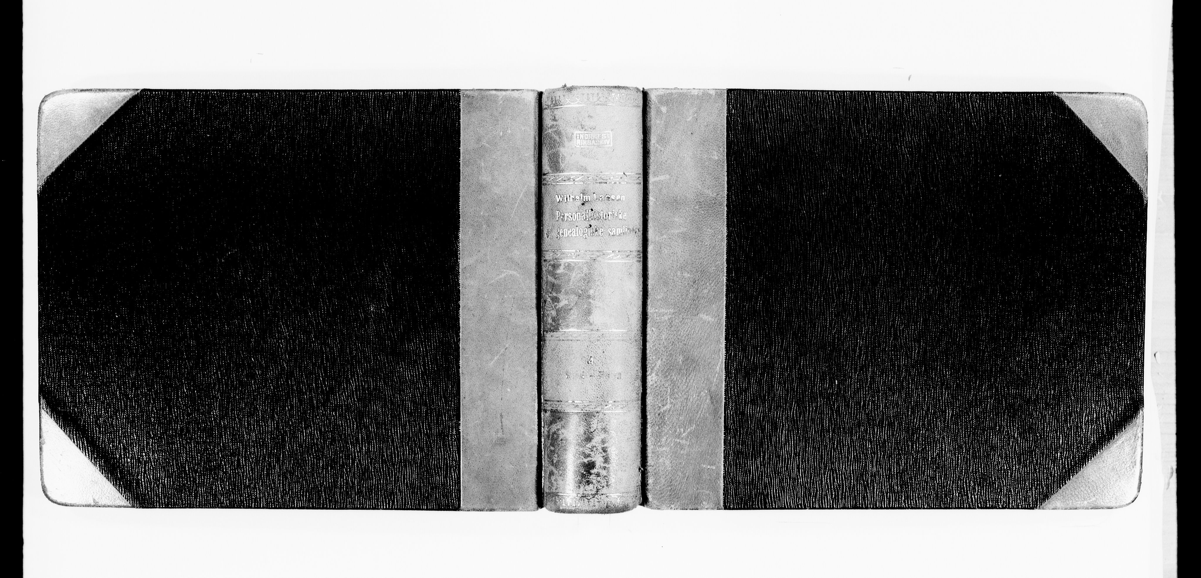 Lassens samlinger, AV/RA-PA-0051/F/Fa/L0004: Personalhistoriske og genealogiske opptegnelser: Baad - Bellyn, 1500-1907