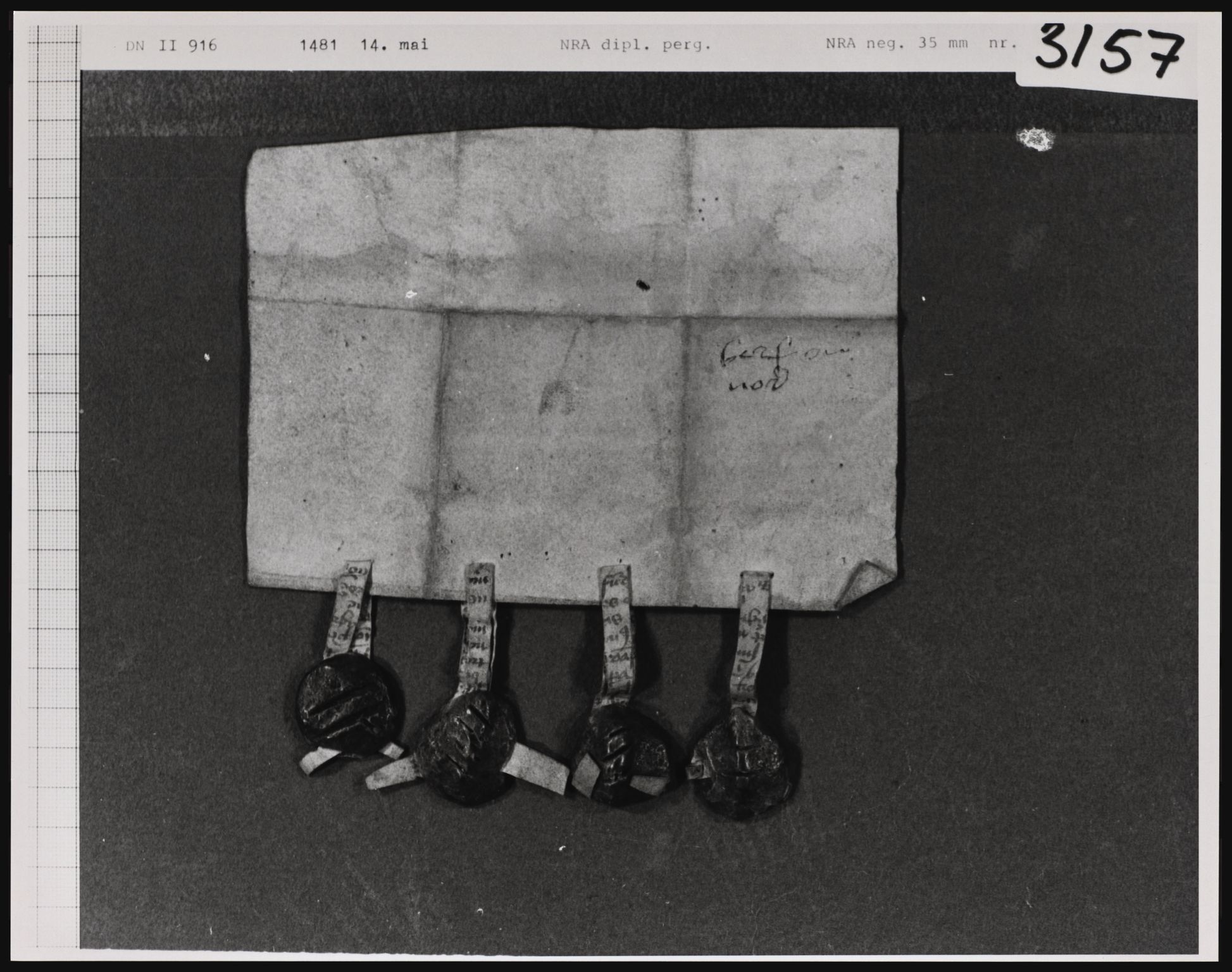 Riksarkivets diplomsamling, AV/RA-EA-5965/F01, 1333-1571, p. 4913