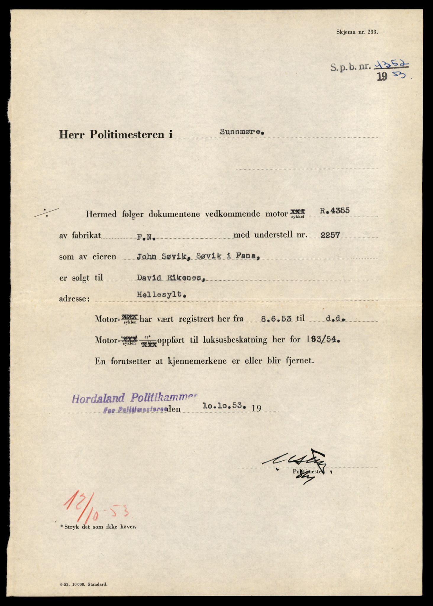 Møre og Romsdal vegkontor - Ålesund trafikkstasjon, AV/SAT-A-4099/F/Fe/L0037: Registreringskort for kjøretøy T 13031 - T 13179, 1927-1998, p. 187