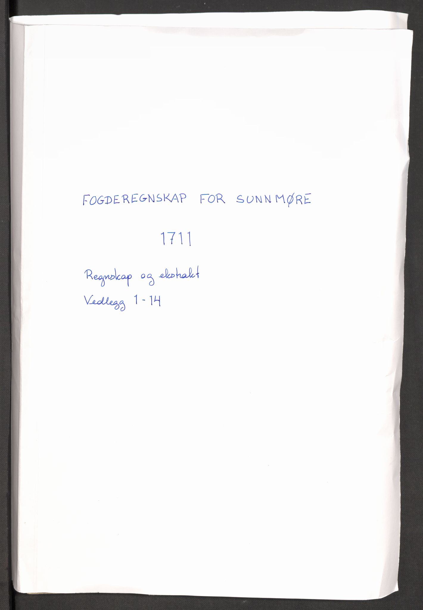 Rentekammeret inntil 1814, Reviderte regnskaper, Fogderegnskap, RA/EA-4092/R54/L3564: Fogderegnskap Sunnmøre, 1711, p. 2