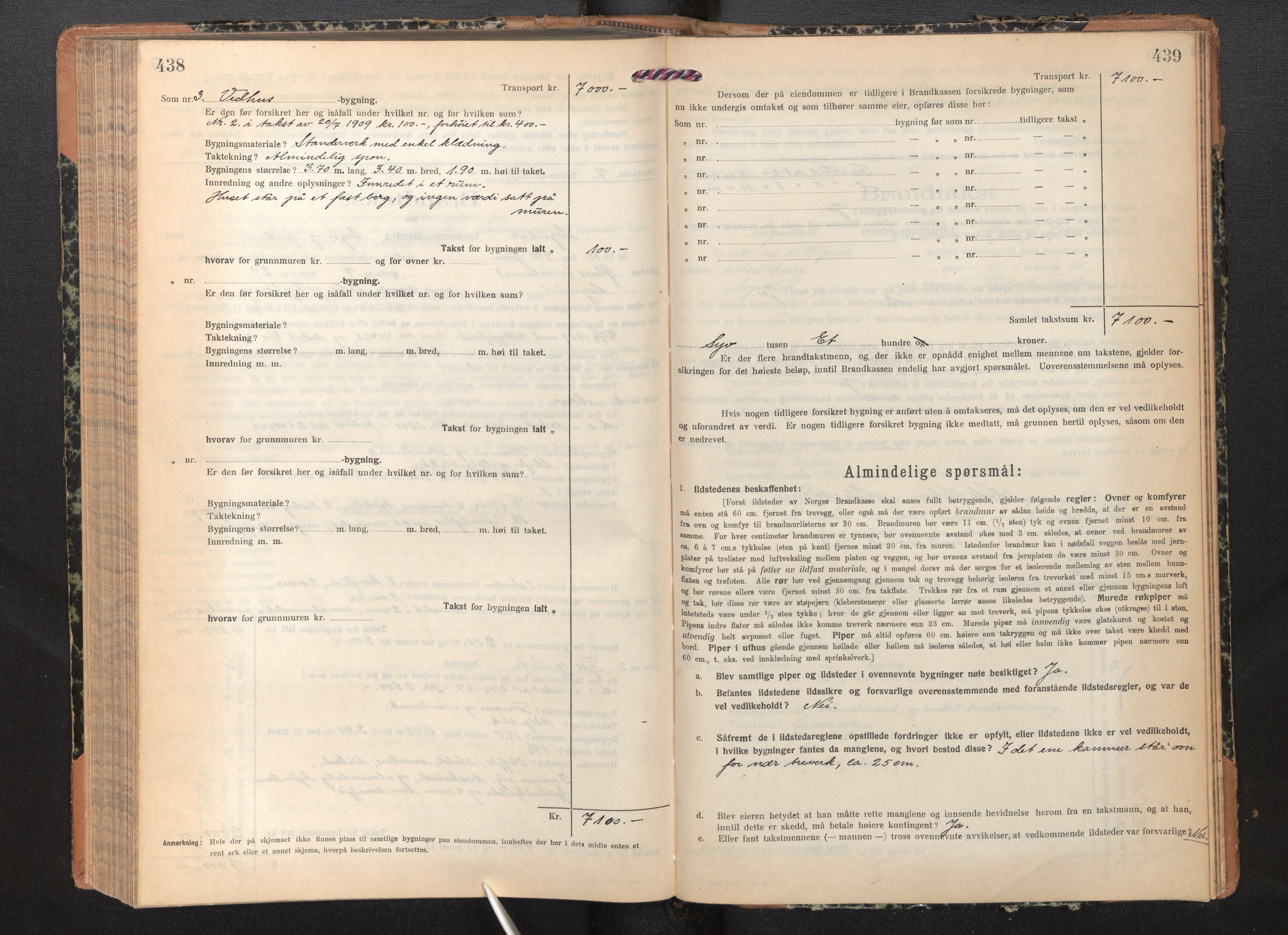 Lensmannen i Sogndal, AV/SAB-A-29901/0012/L0012: Branntakstprotokoll, skjematakst, 1922-1931, p. 438-439