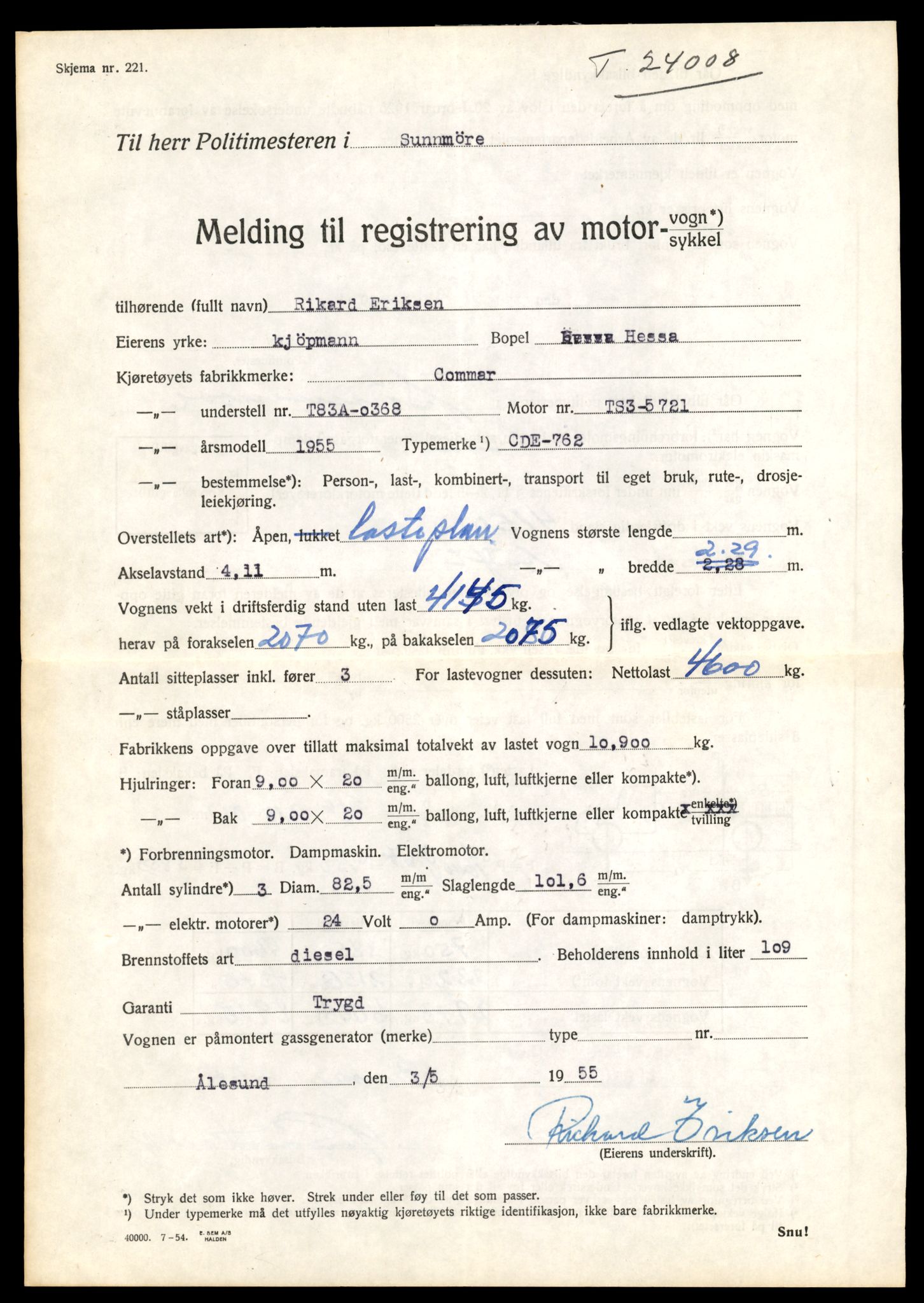 Møre og Romsdal vegkontor - Ålesund trafikkstasjon, AV/SAT-A-4099/F/Fe/L0032: Registreringskort for kjøretøy T 11997 - T 12149, 1927-1998, p. 1127