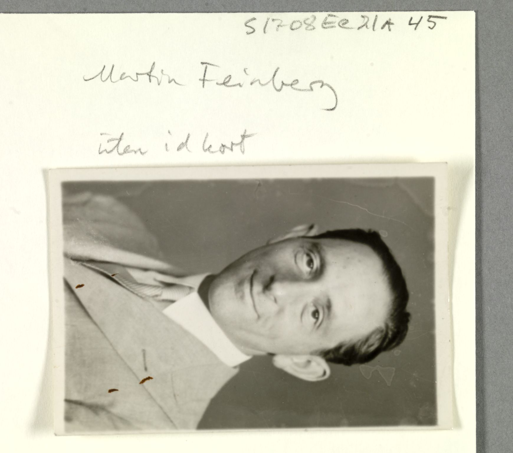 Sosialdepartementet, Våre Falne, RA/S-1708/E/Ee/L0021A: Fotografier av jøder på legitimasjonskort (1941-42), 1941-1942, p. 107