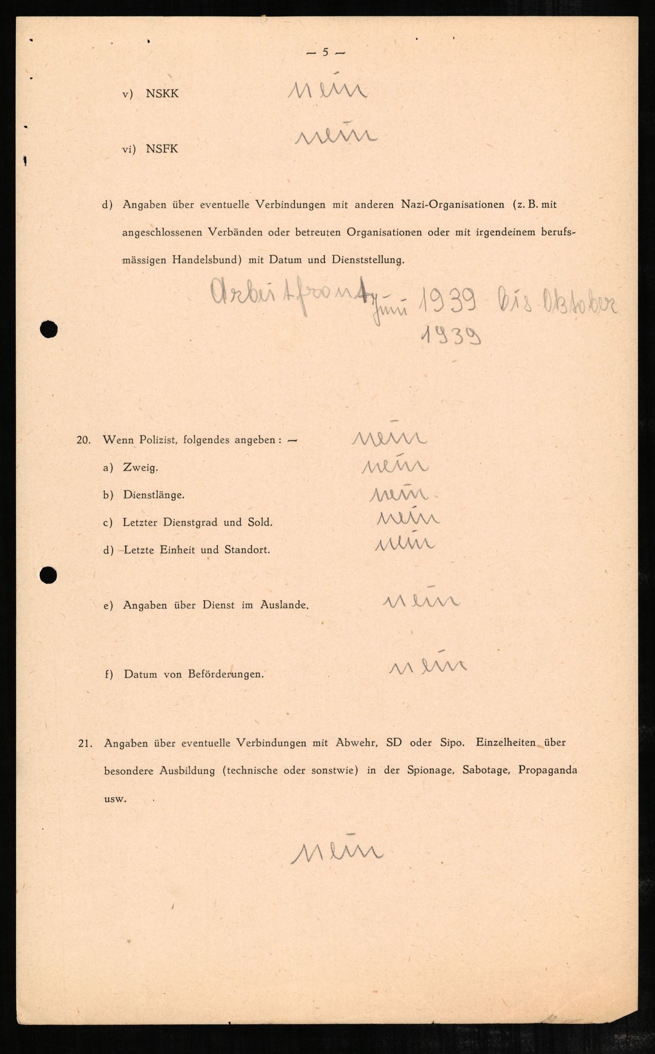 Forsvaret, Forsvarets overkommando II, RA/RAFA-3915/D/Db/L0002: CI Questionaires. Tyske okkupasjonsstyrker i Norge. Tyskere., 1945-1946, p. 591