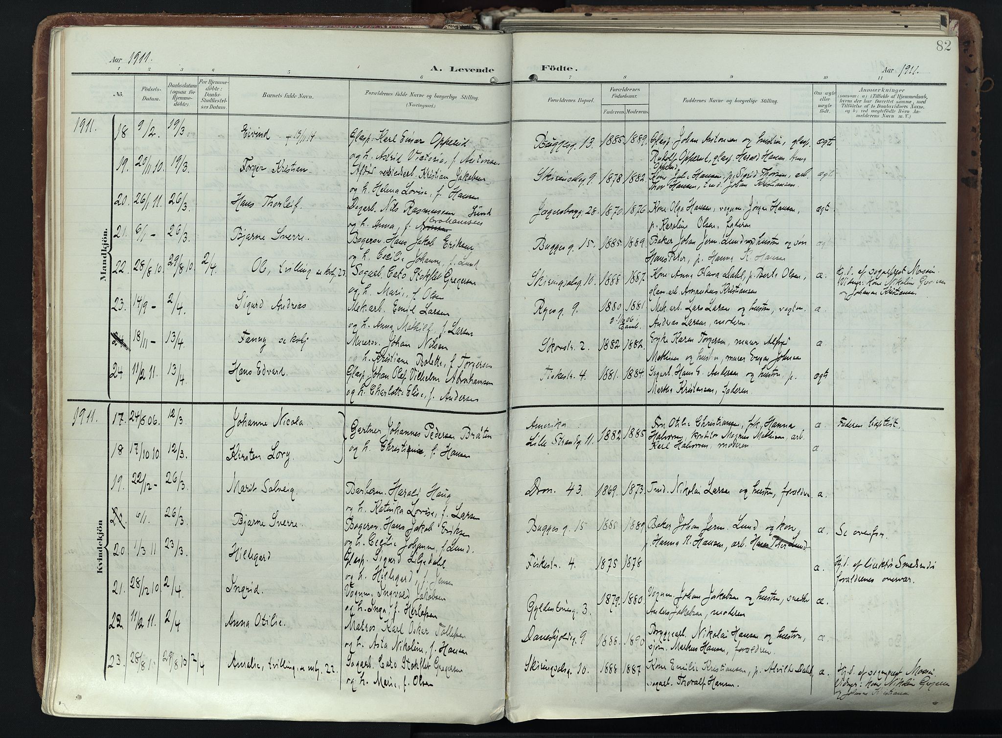 Larvik kirkebøker, AV/SAKO-A-352/F/Fa/L0012: Parish register (official) no. I 12, 1905-1933, p. 82