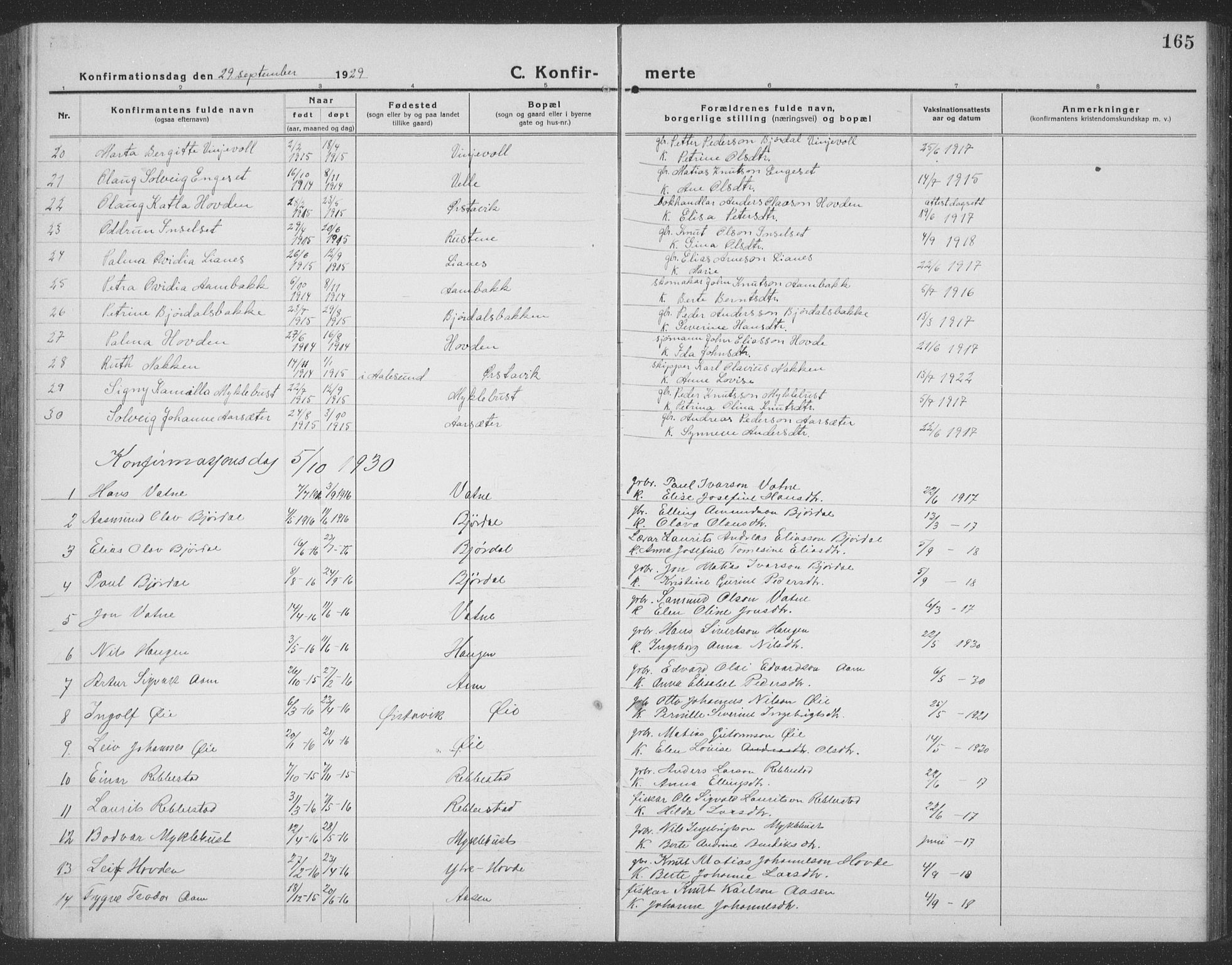 Ministerialprotokoller, klokkerbøker og fødselsregistre - Møre og Romsdal, SAT/A-1454/513/L0191: Parish register (copy) no. 513C05, 1920-1941, p. 165