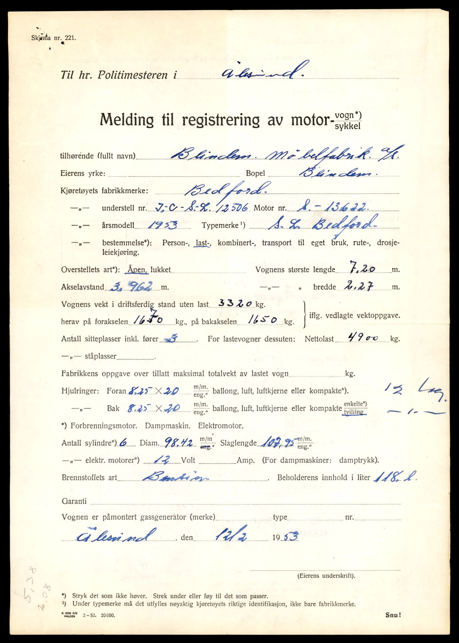 Møre og Romsdal vegkontor - Ålesund trafikkstasjon, AV/SAT-A-4099/F/Fe/L0032: Registreringskort for kjøretøy T 11997 - T 12149, 1927-1998, p. 2447