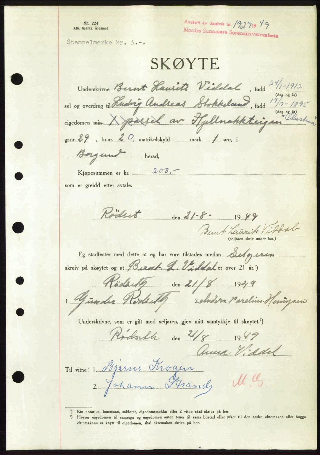 Nordre Sunnmøre sorenskriveri, AV/SAT-A-0006/1/2/2C/2Ca: Mortgage book no. A32, 1949-1949, Diary no: : 1927/1949